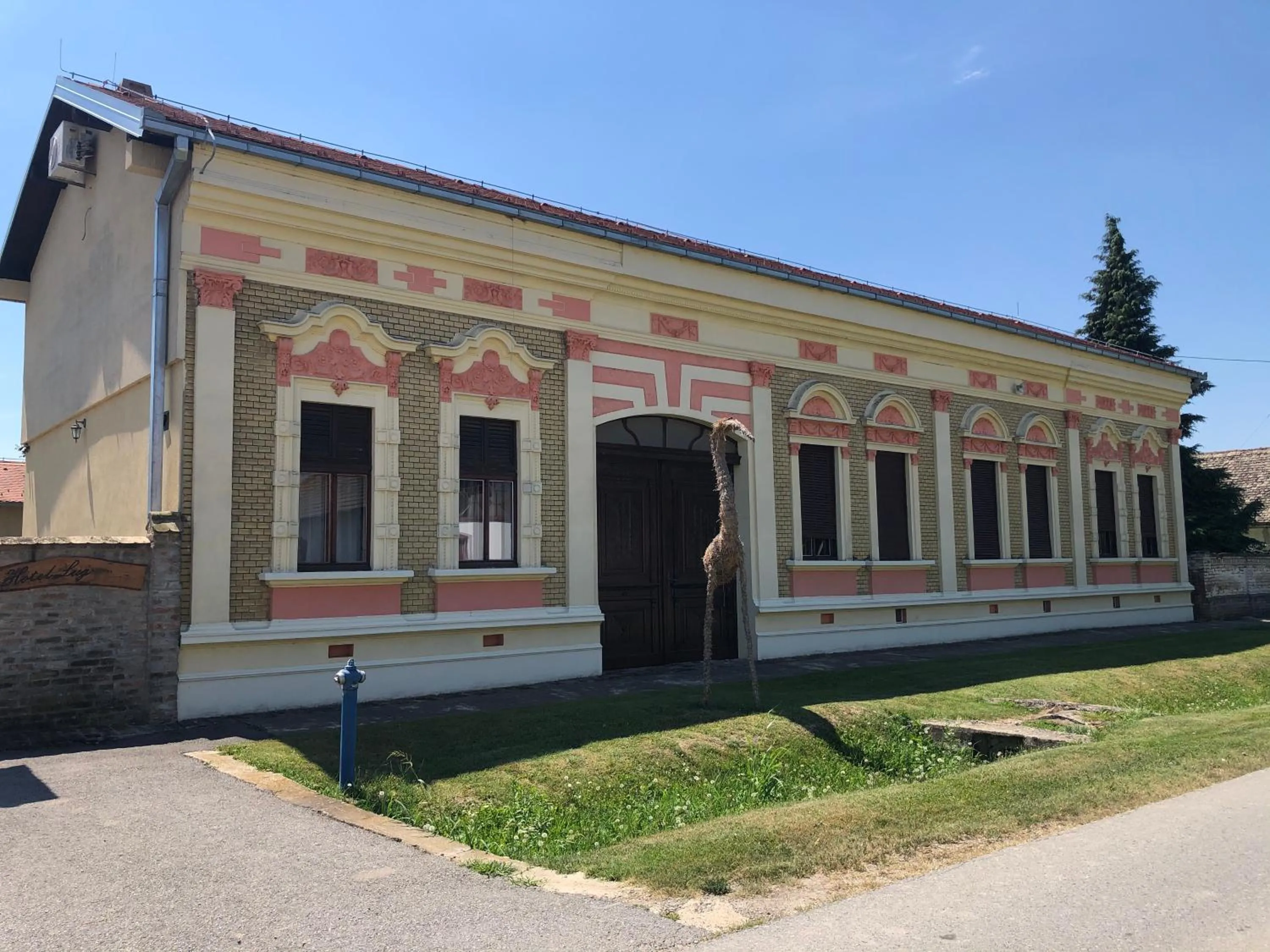 Property building in Hotel Lug