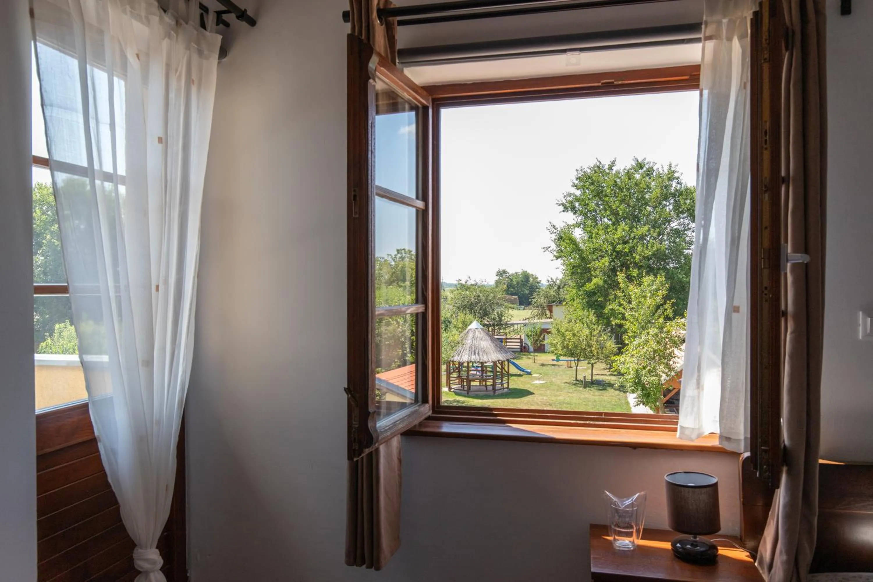 Garden view in Hotel Lug