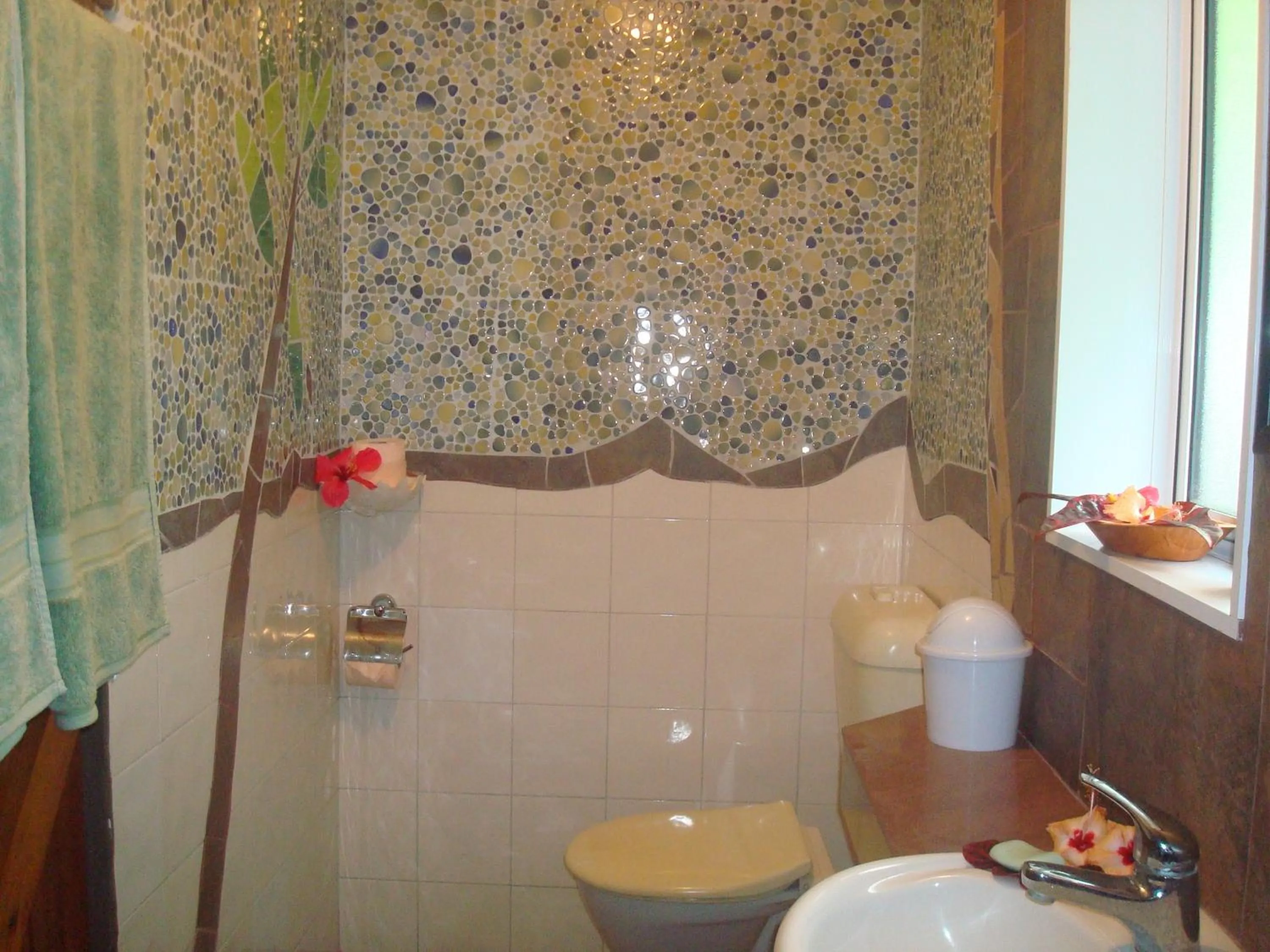 Bathroom in Gecko Lodge Fiji