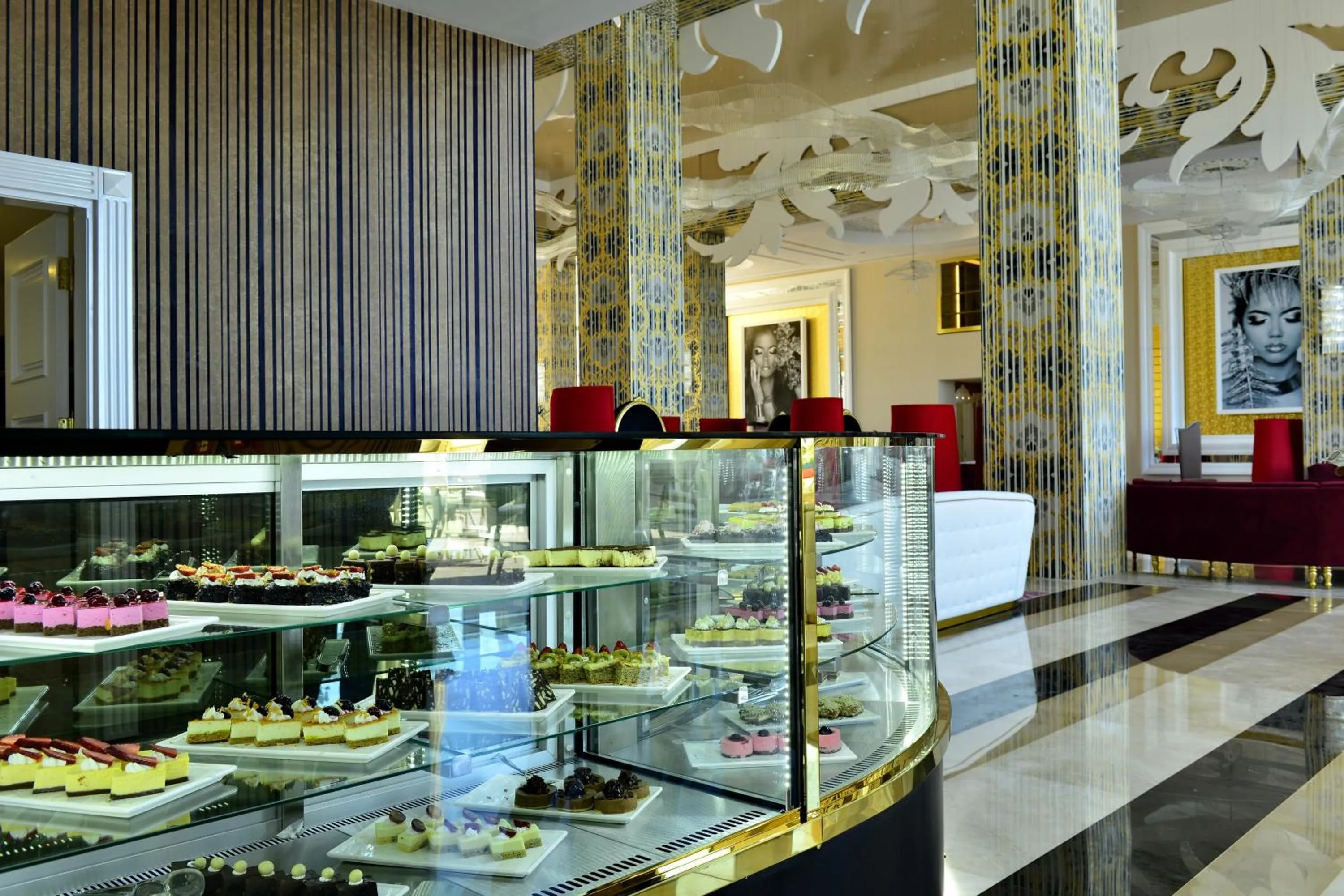 Coffee/tea facilities in Azura Deluxe Resort & Spa - Ultra All Inclusive