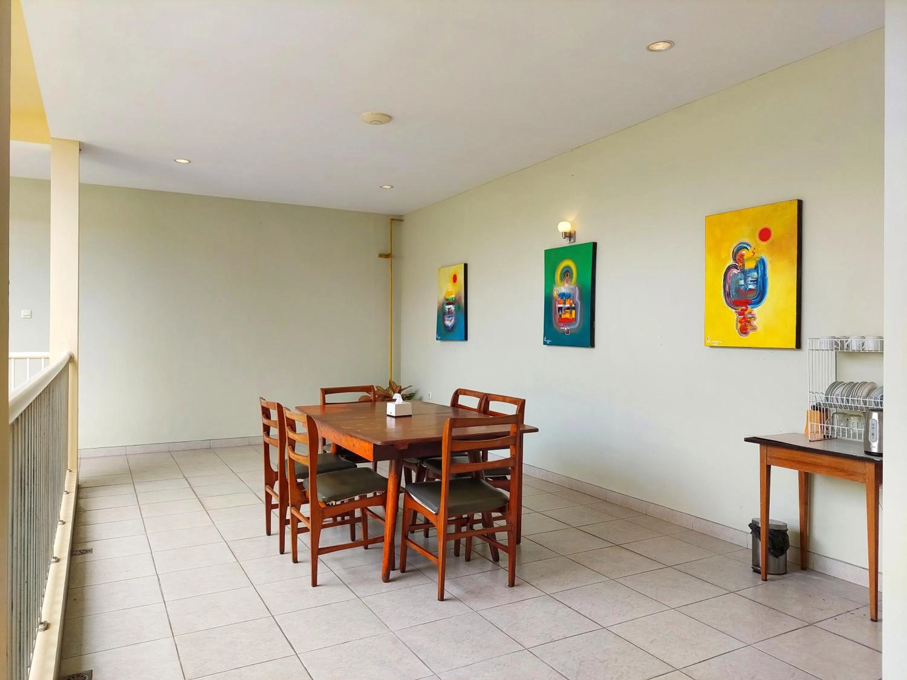 Seating area in Shinta Guesthouse