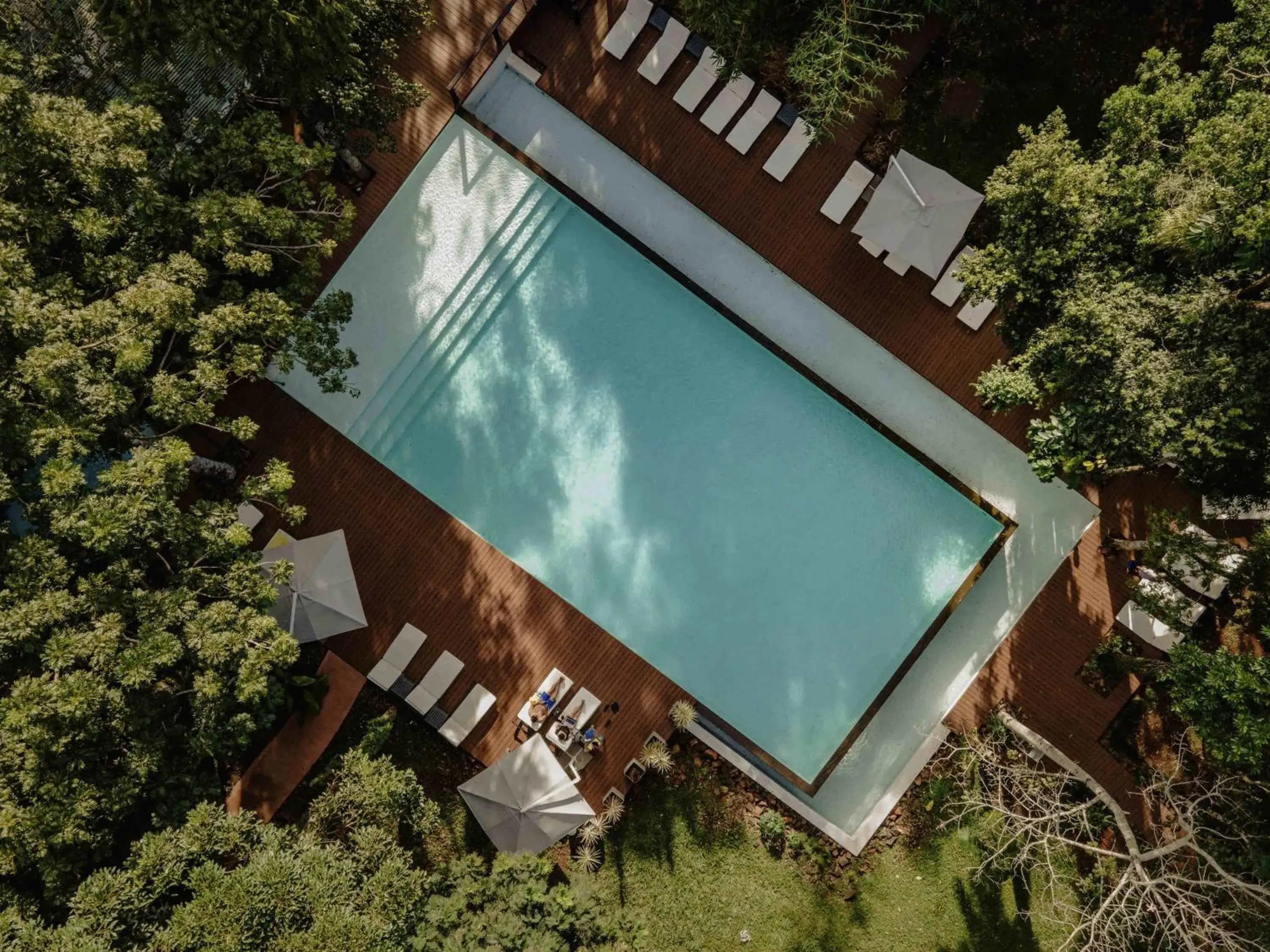 Pool view in Mercure Iguazu Hotel Iru Pool view in Mercure Iguazu Hotel Iru