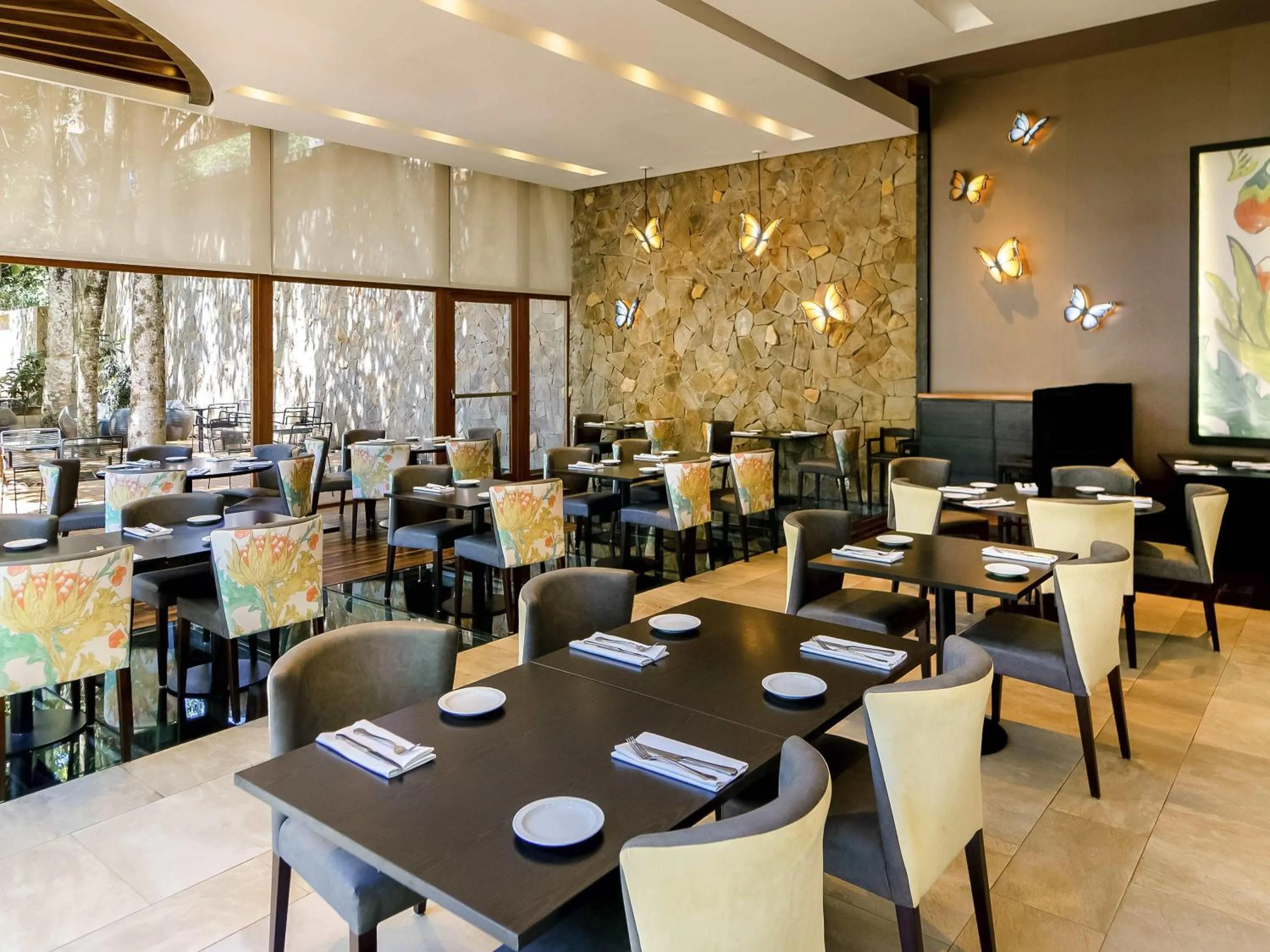 Restaurant/places to eat in Mercure Iguazu Hotel Iru