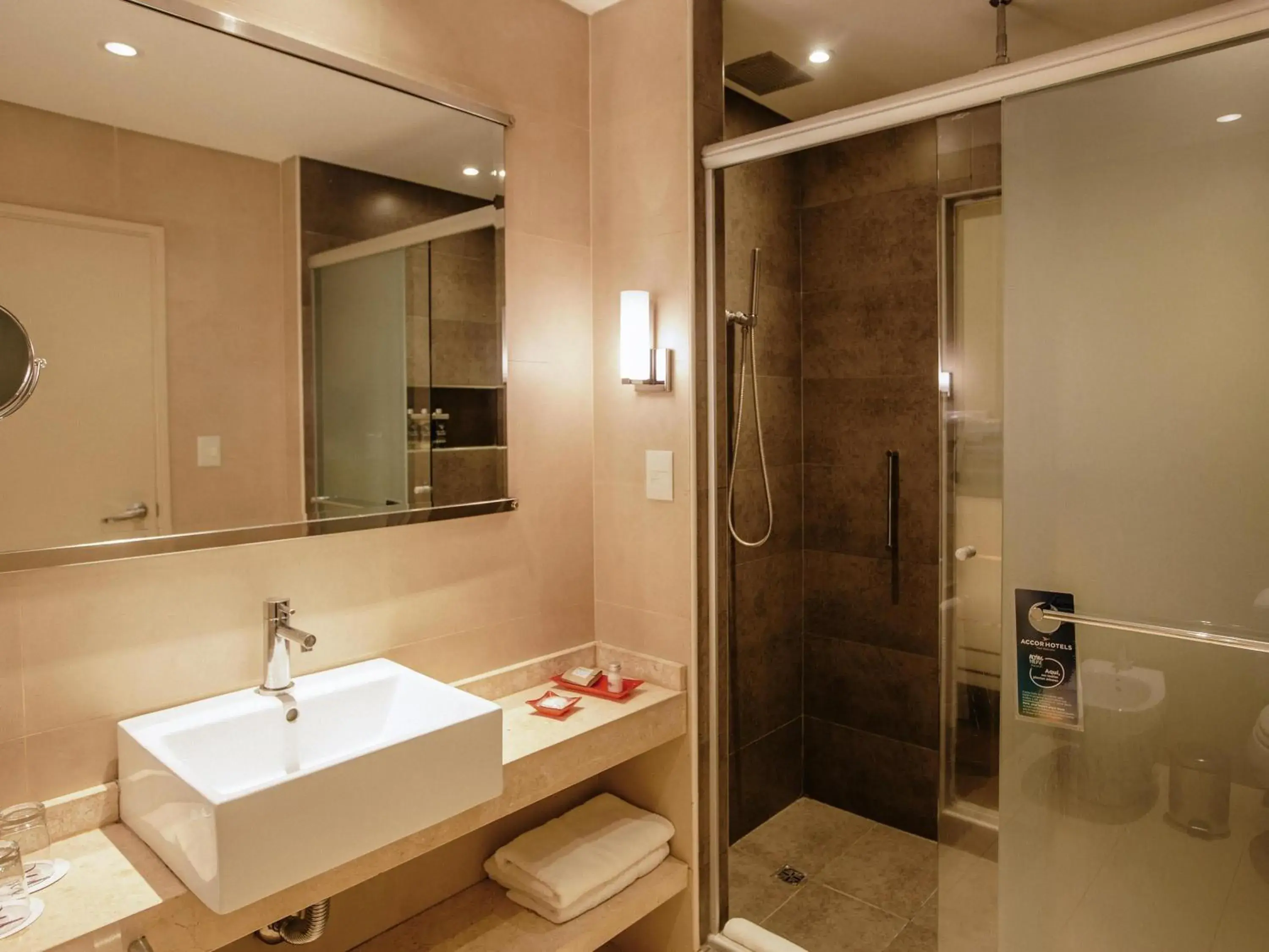 Bedroom in Mercure Iguazu Hotel Iru Bedroom in Mercure Iguazu Hotel Iru