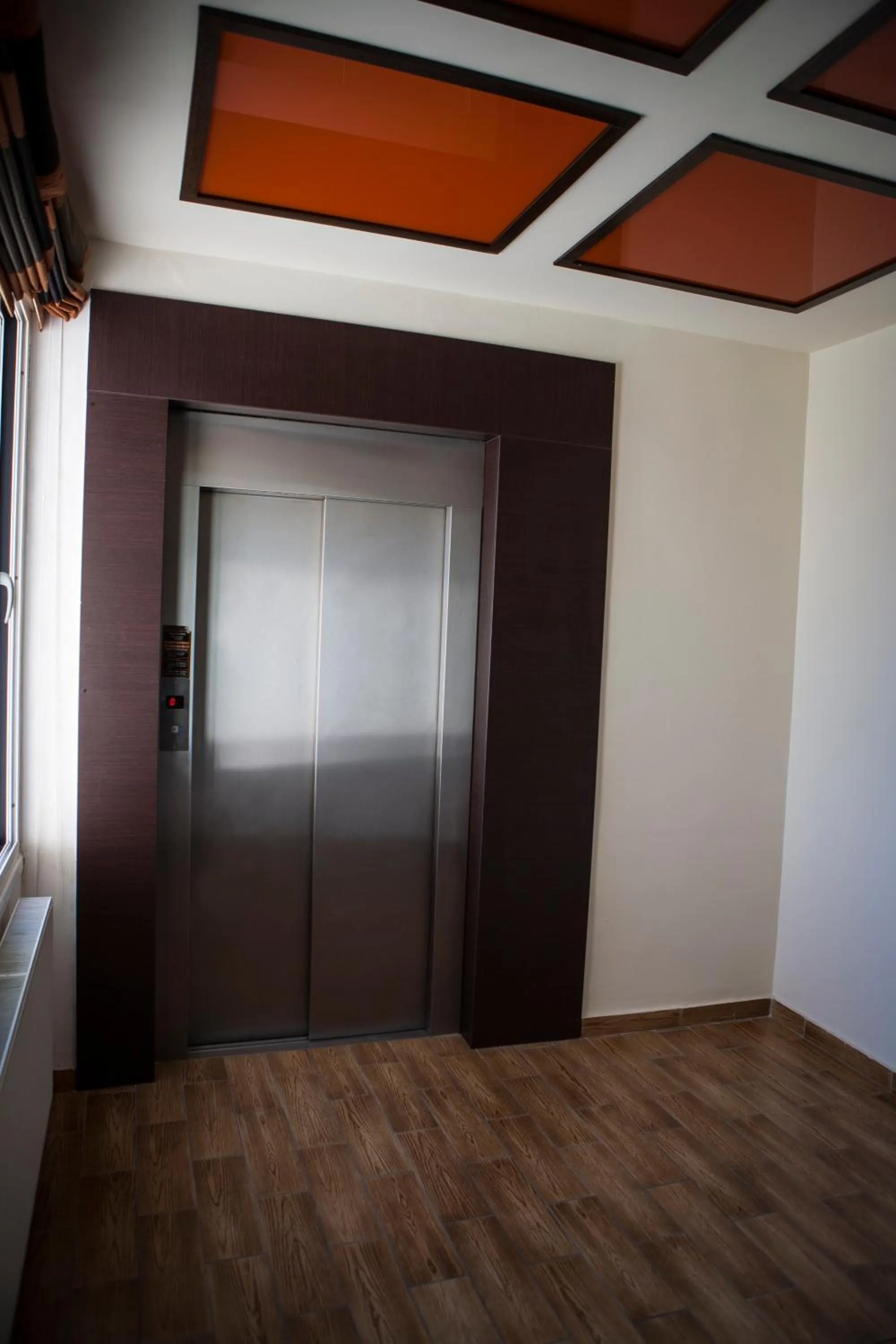Area and facilities in Giannis Hotel