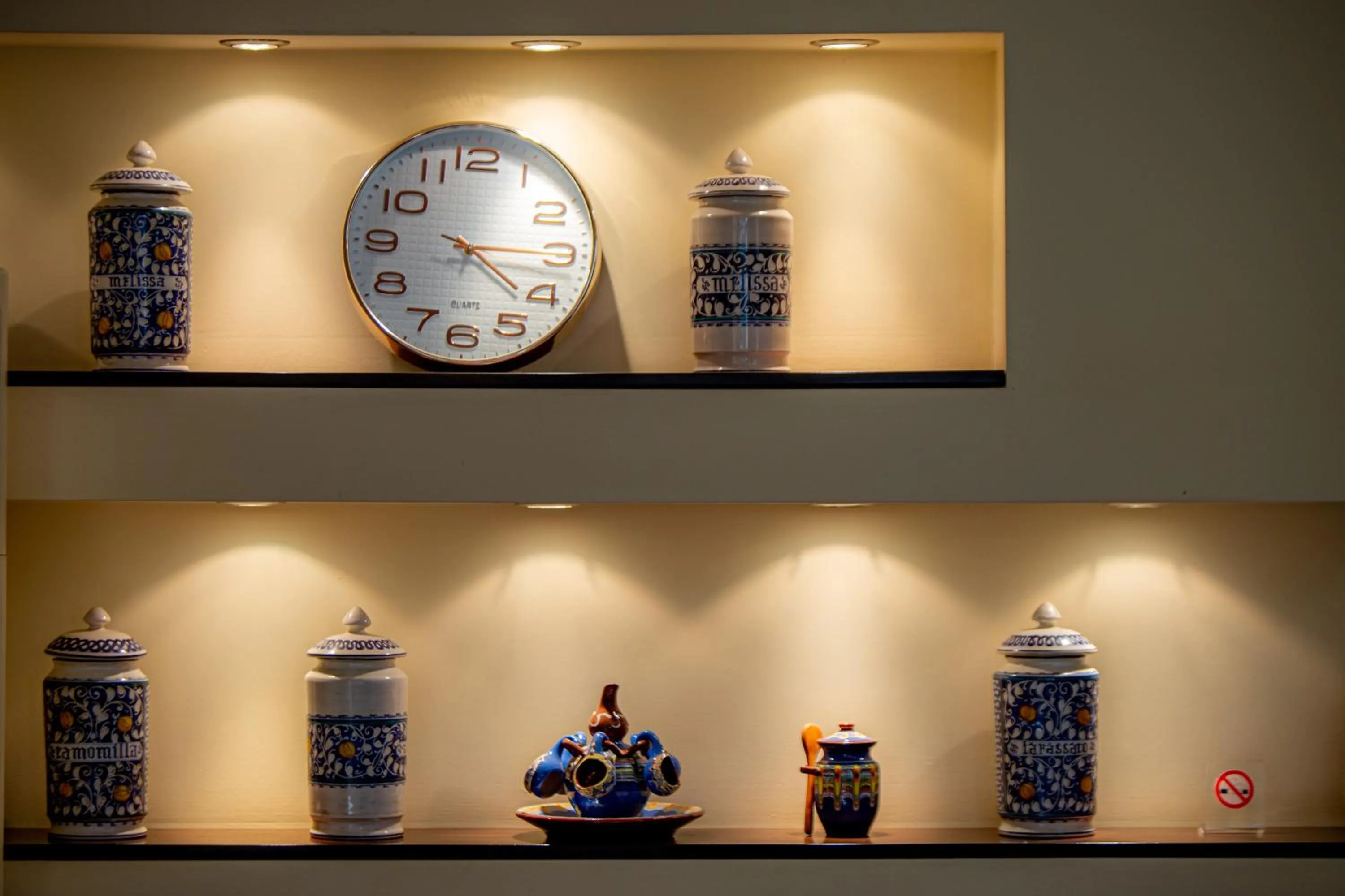 Decorative detail in Giannis Hotel