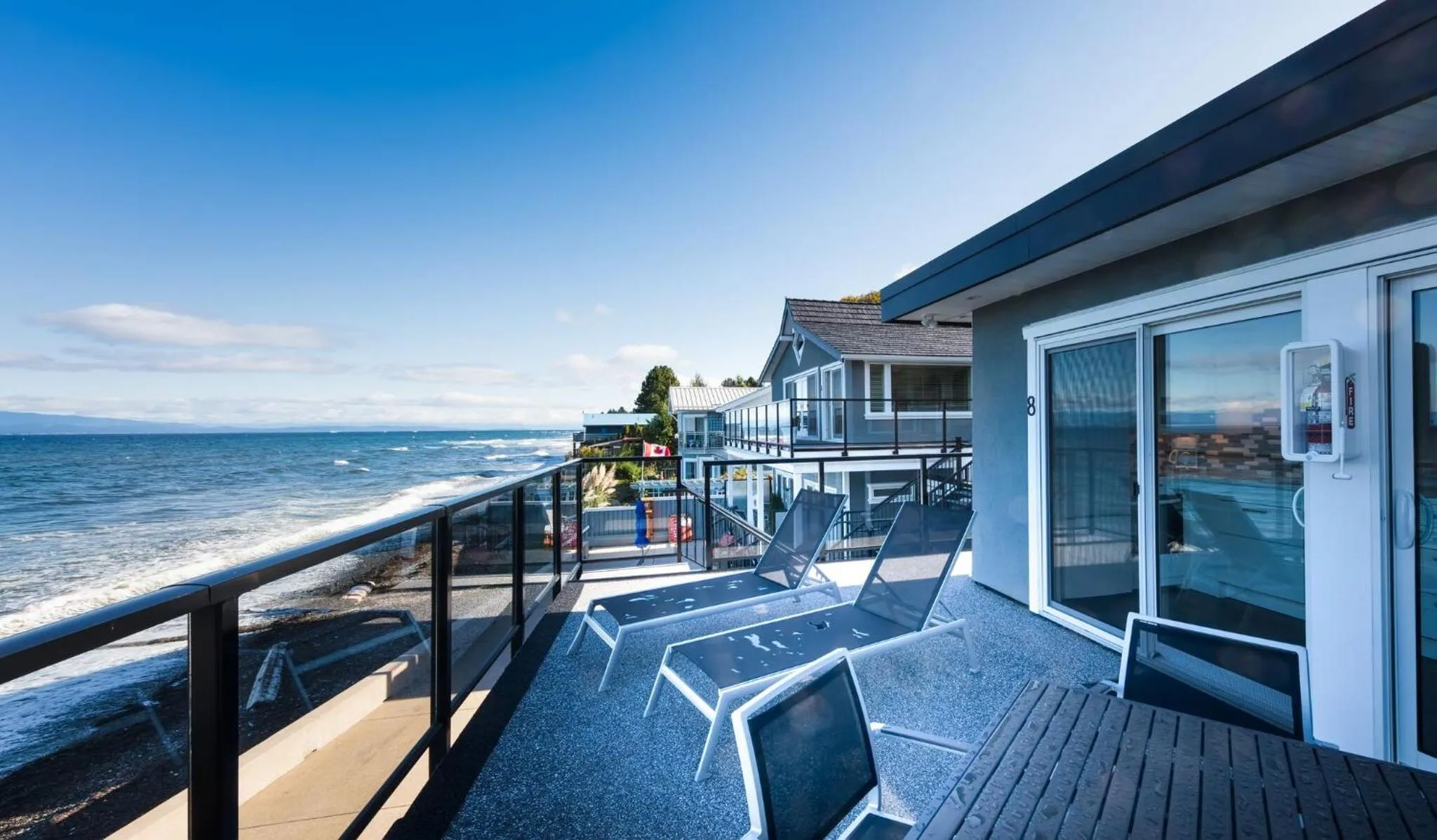 Qualicum Beach Ocean Suites