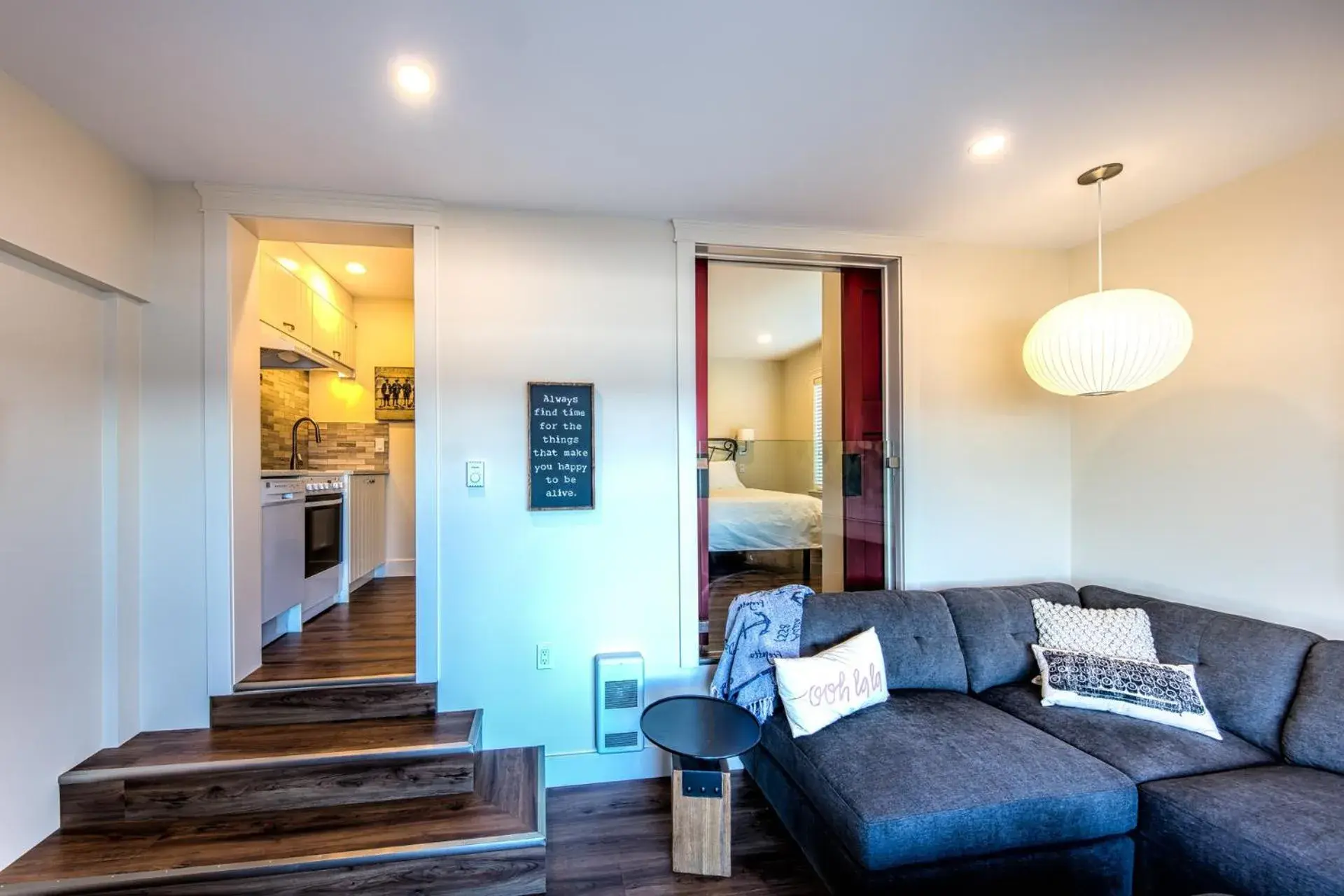 Junior Suite with Sea View in Qualicum Beach Ocean Suites Junior Suite with Sea View in Qualicum Beach Ocean Suites