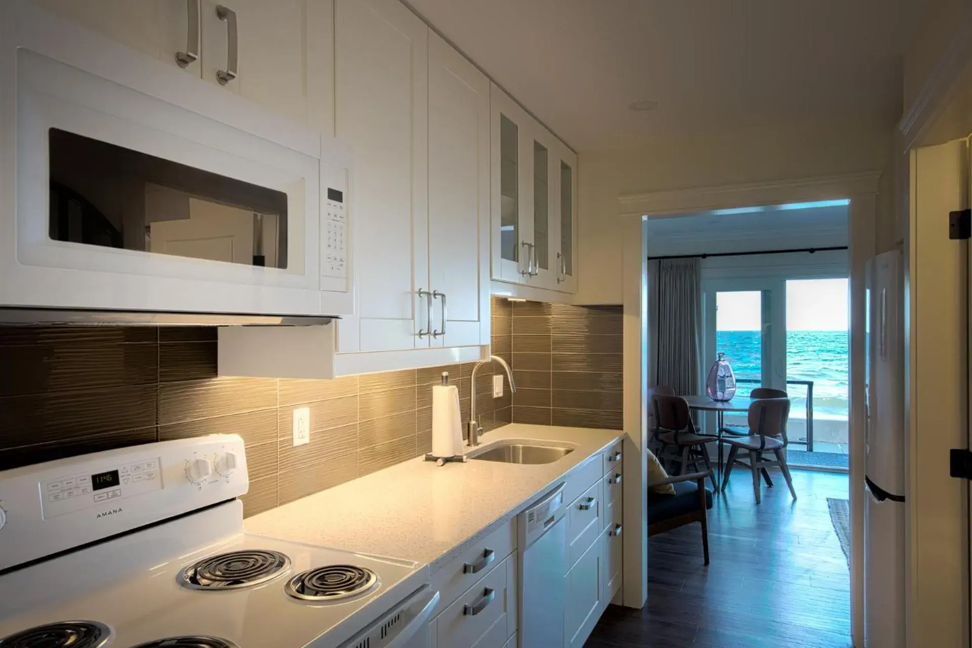 Suite with Sea View in Qualicum Beach Ocean Suites Suite with Sea View in Qualicum Beach Ocean Suites