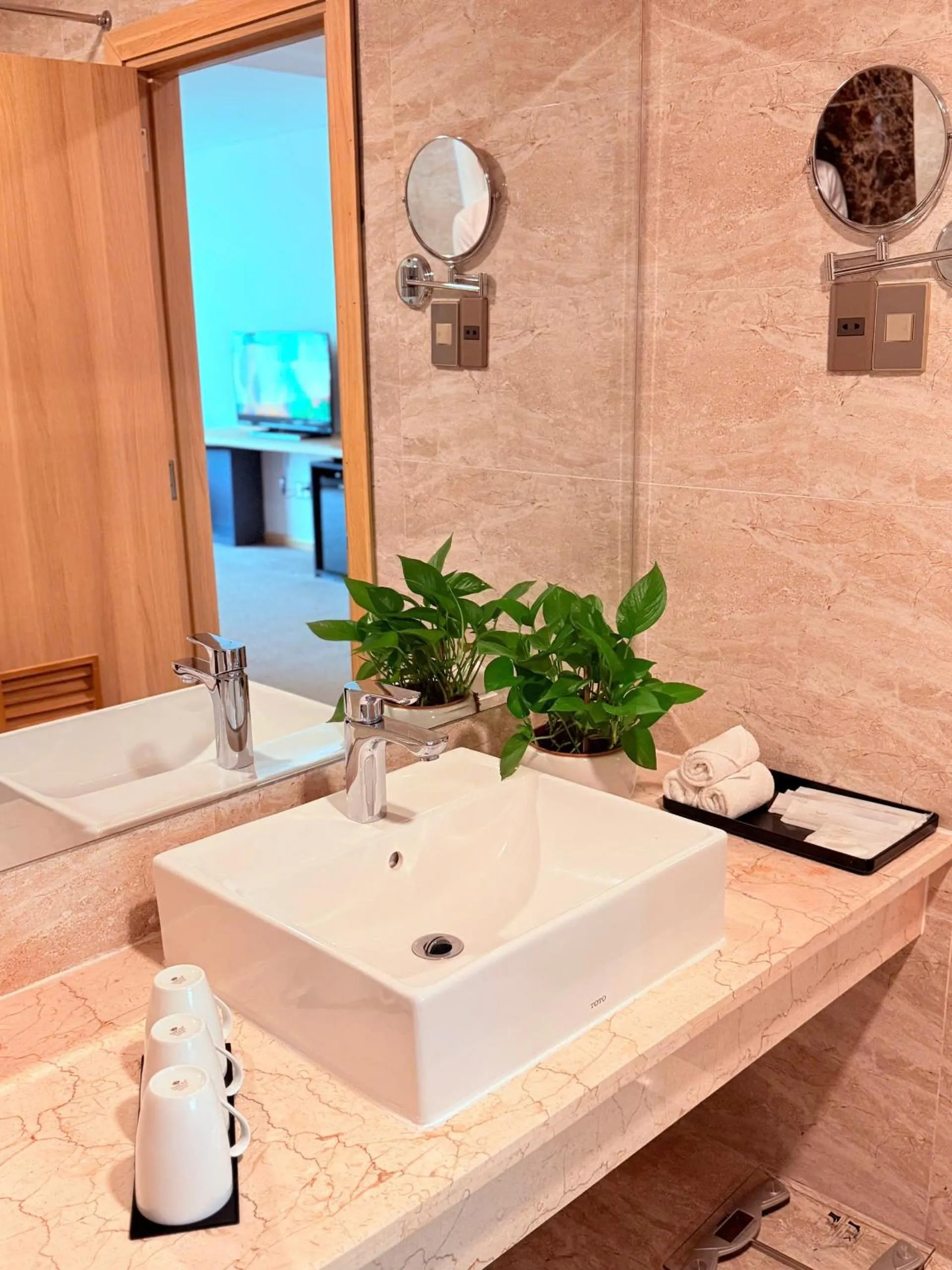 Muong Thanh Luxury Nha Trang Hotel