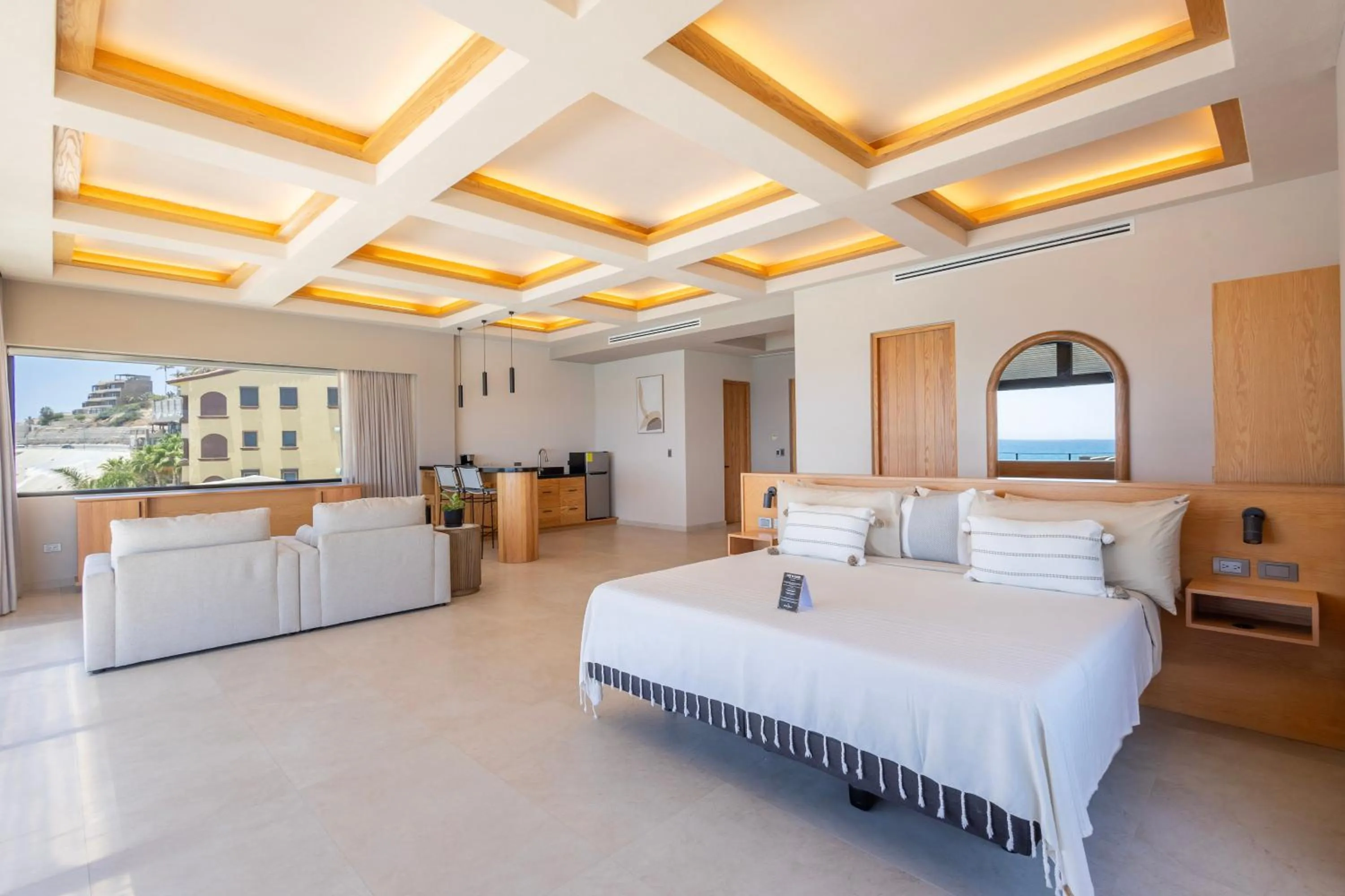 Bed in Cabo Break Hotel