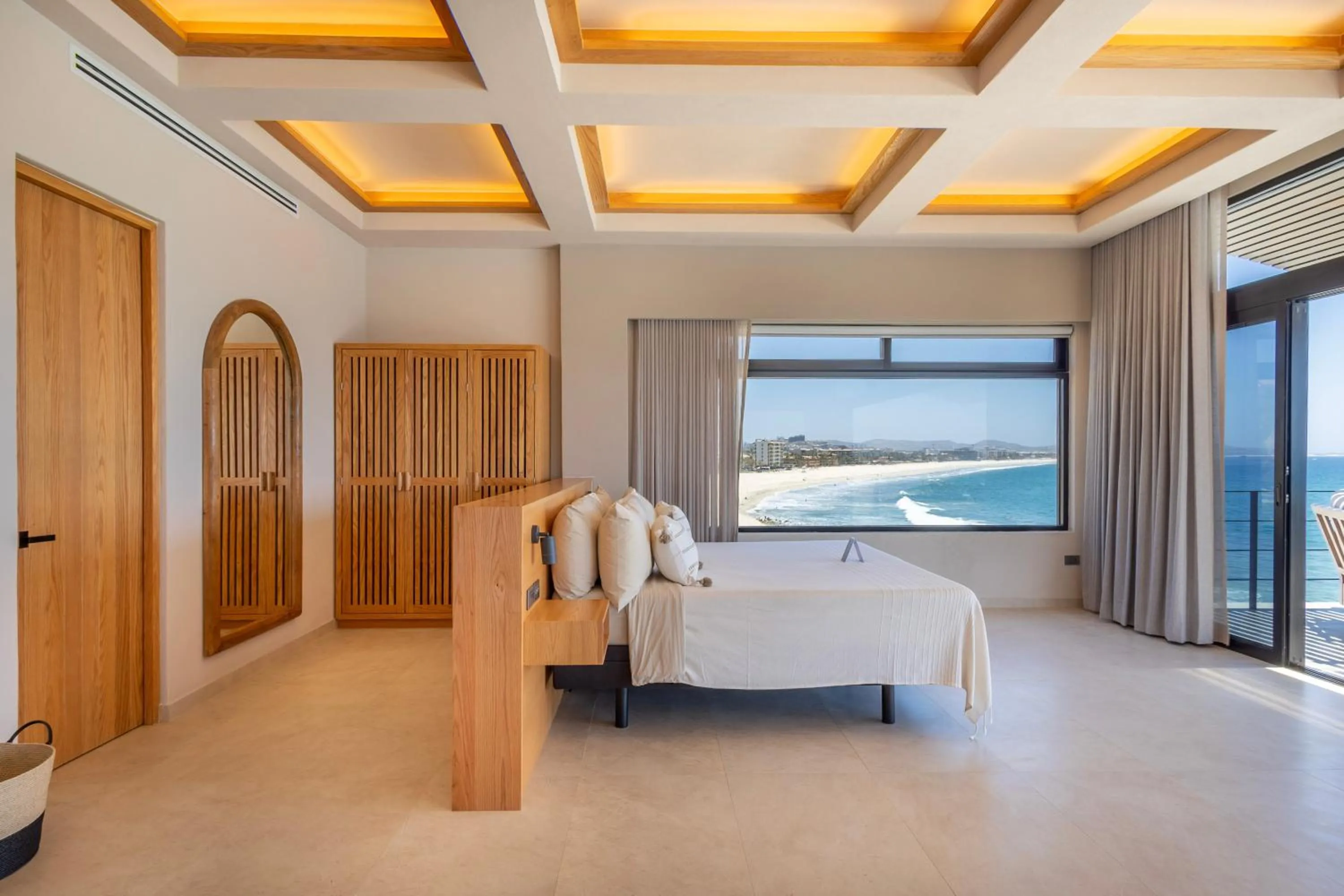 Bedroom, Bed in Cabo Break Hotel