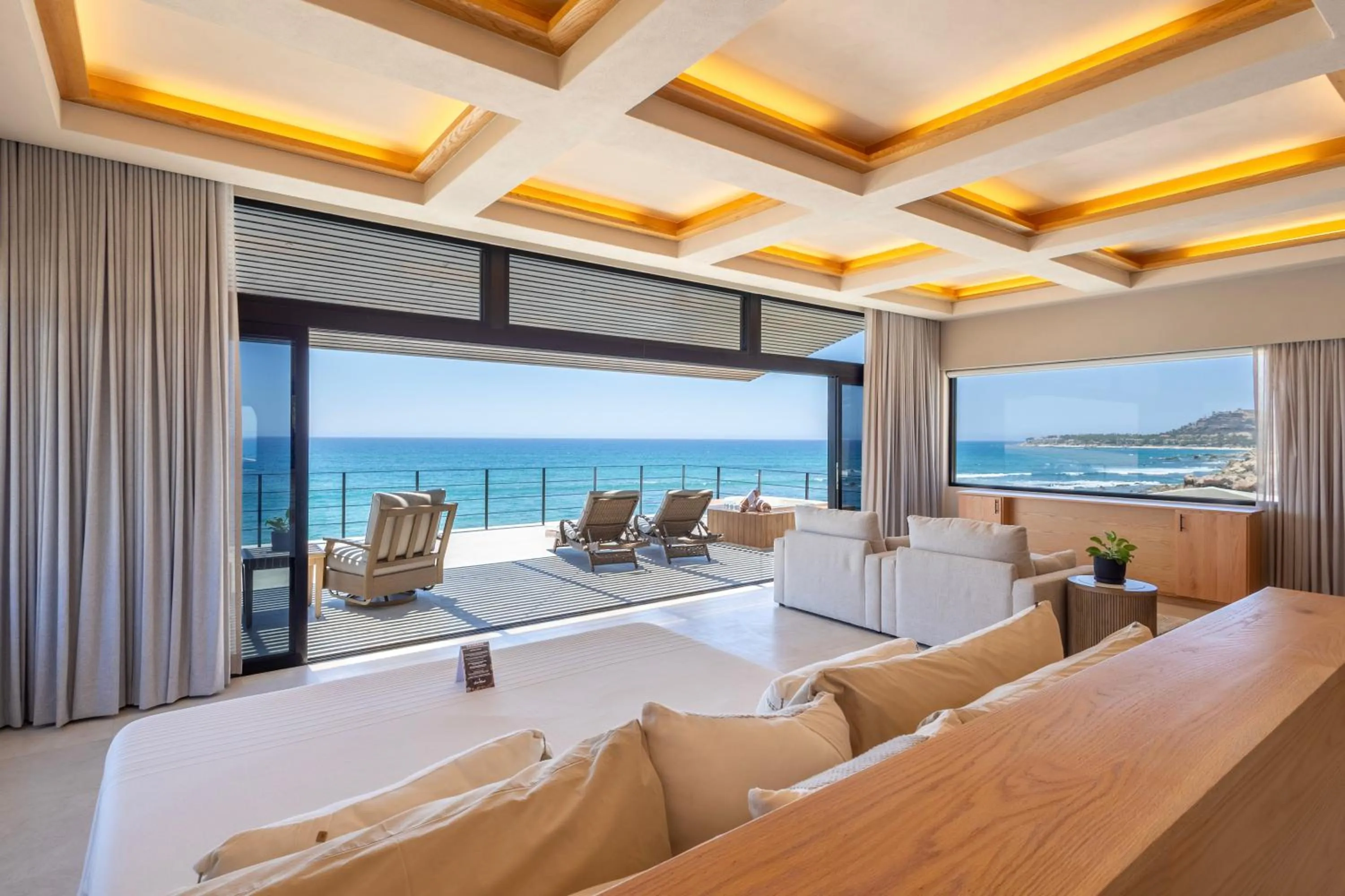 Bedroom in Cabo Break Hotel