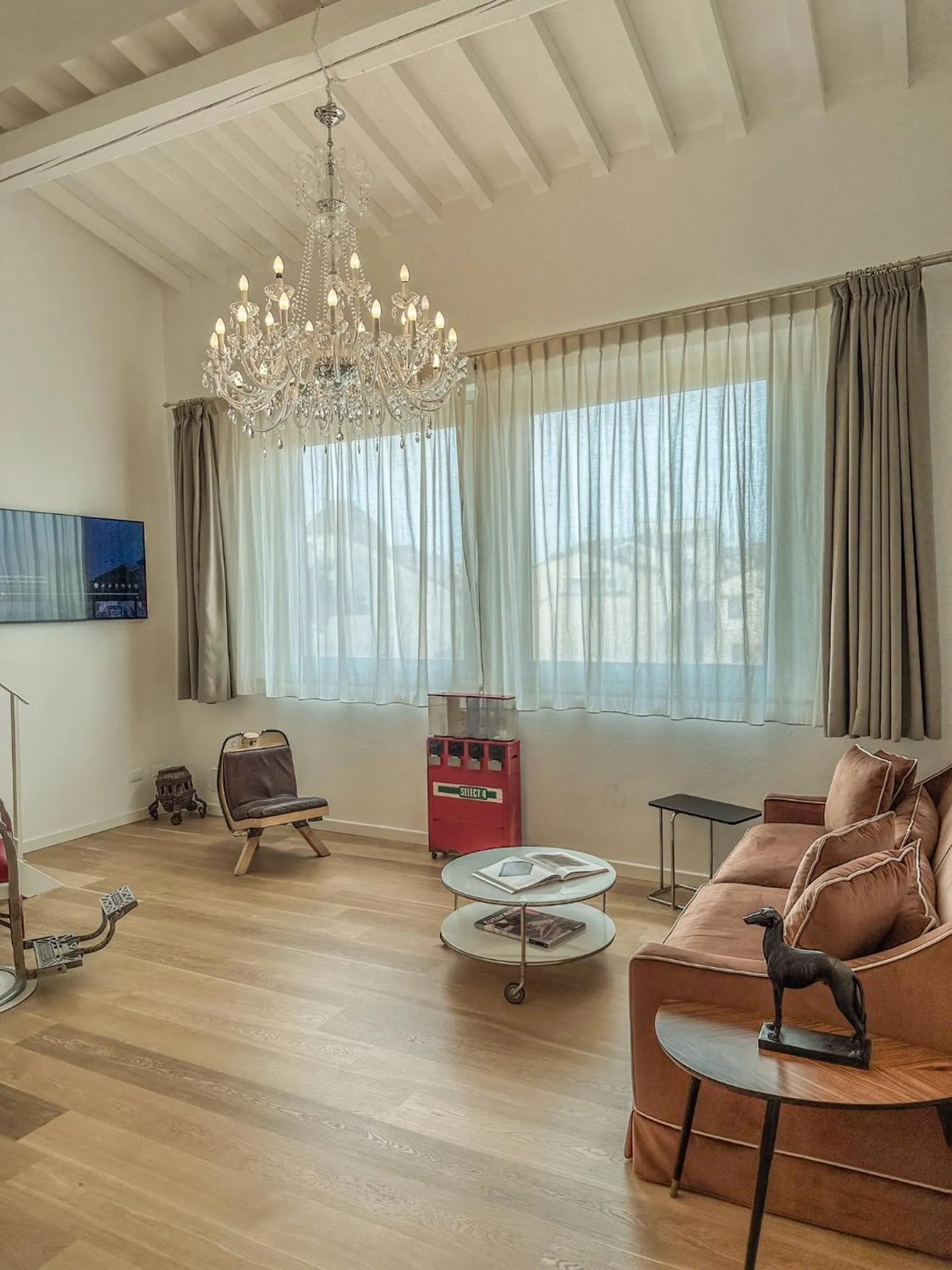 TV and multimedia in Florence Art Apartments