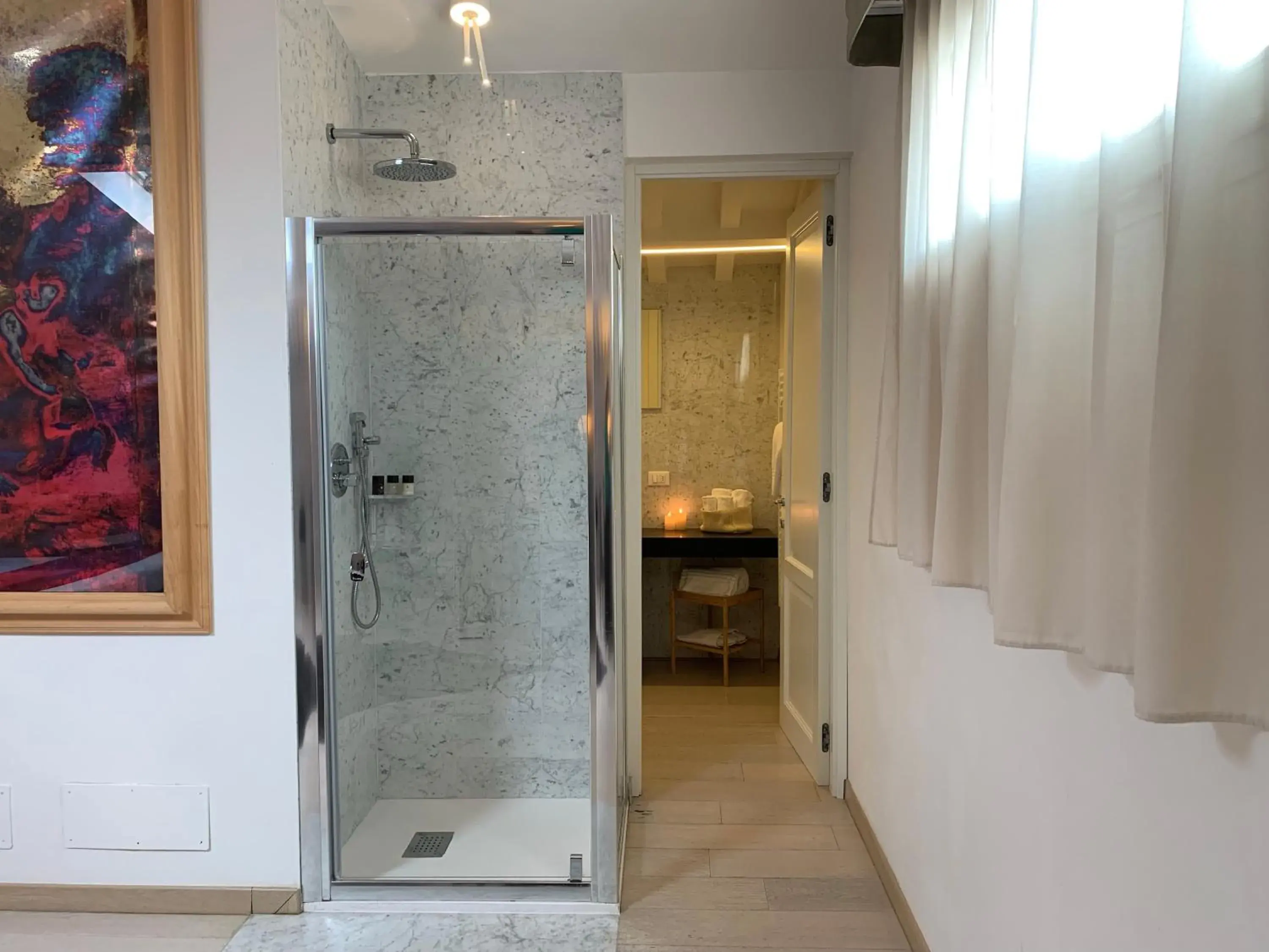 Shower in Florence Art Apartments Shower in Florence Art Apartments