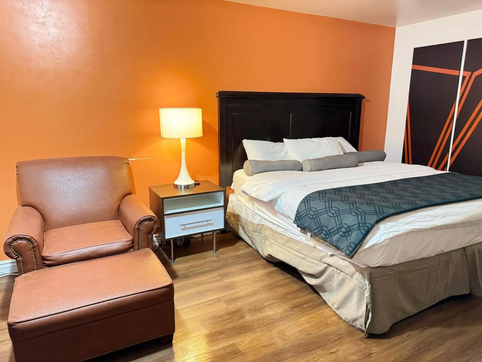 Bed in Alien Residence Inn