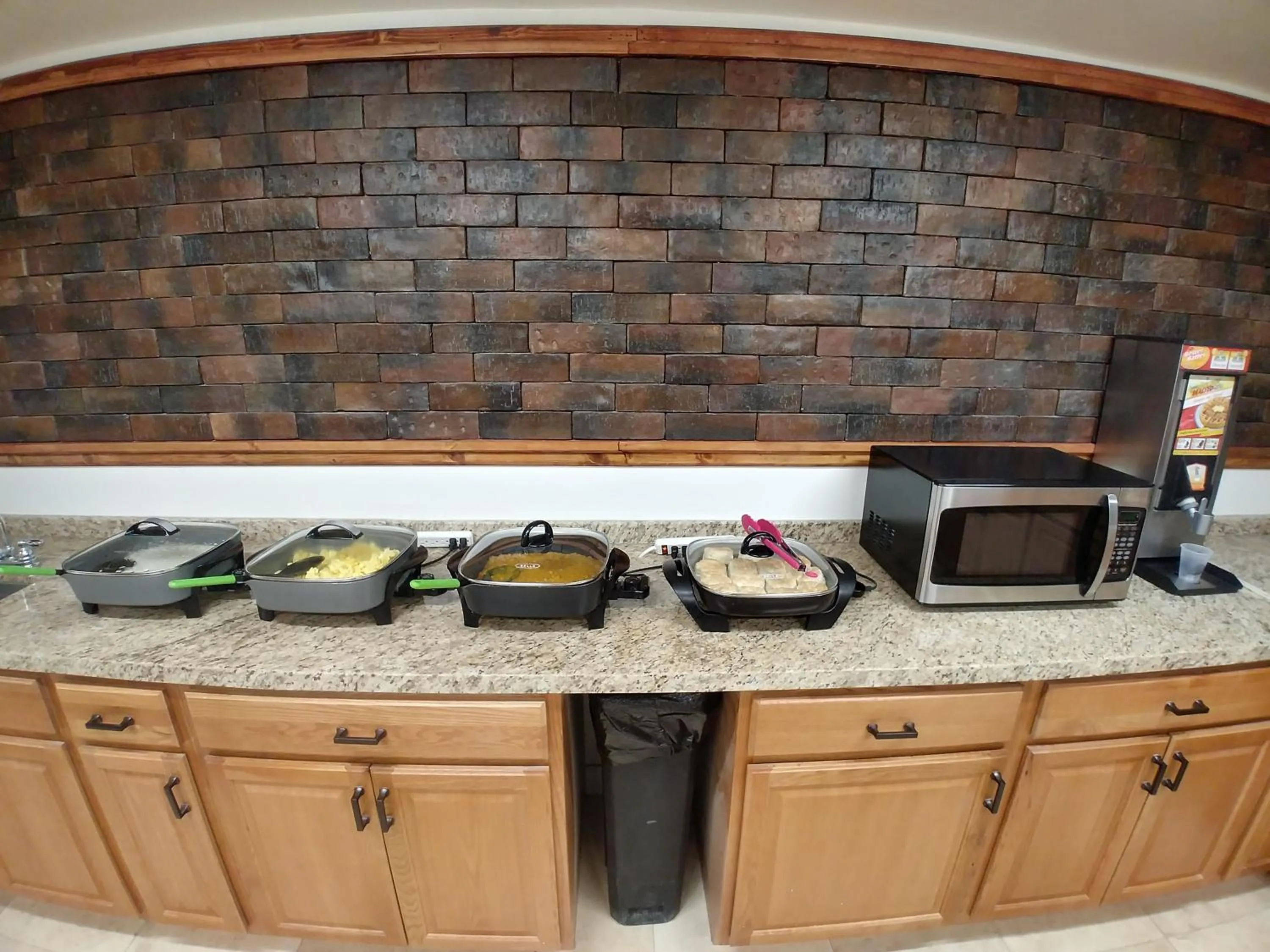 Kitchen or kitchenette in Alien Residence Inn