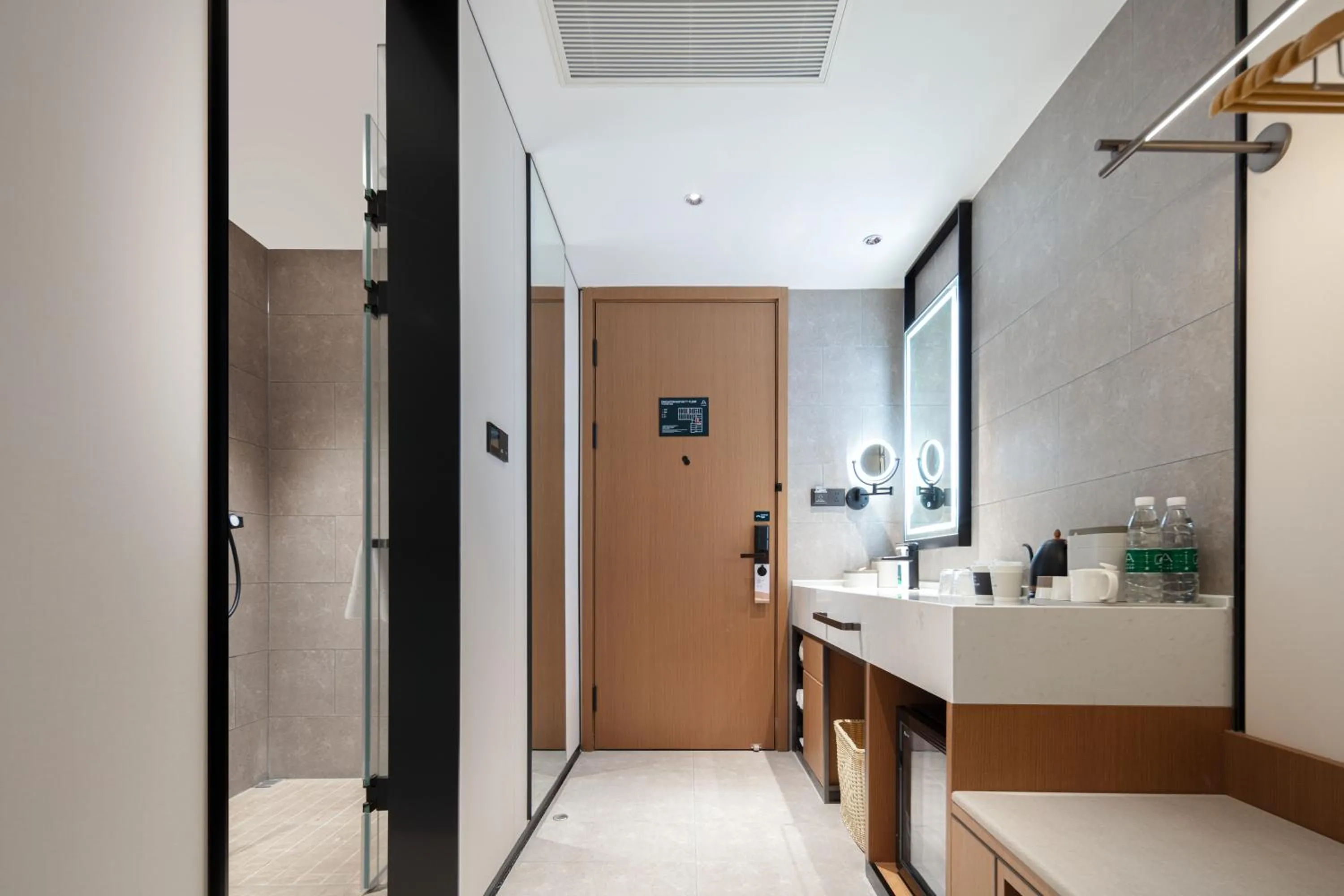 Atour Hotel Shanghai Wujiaochang Financial Center Plaza