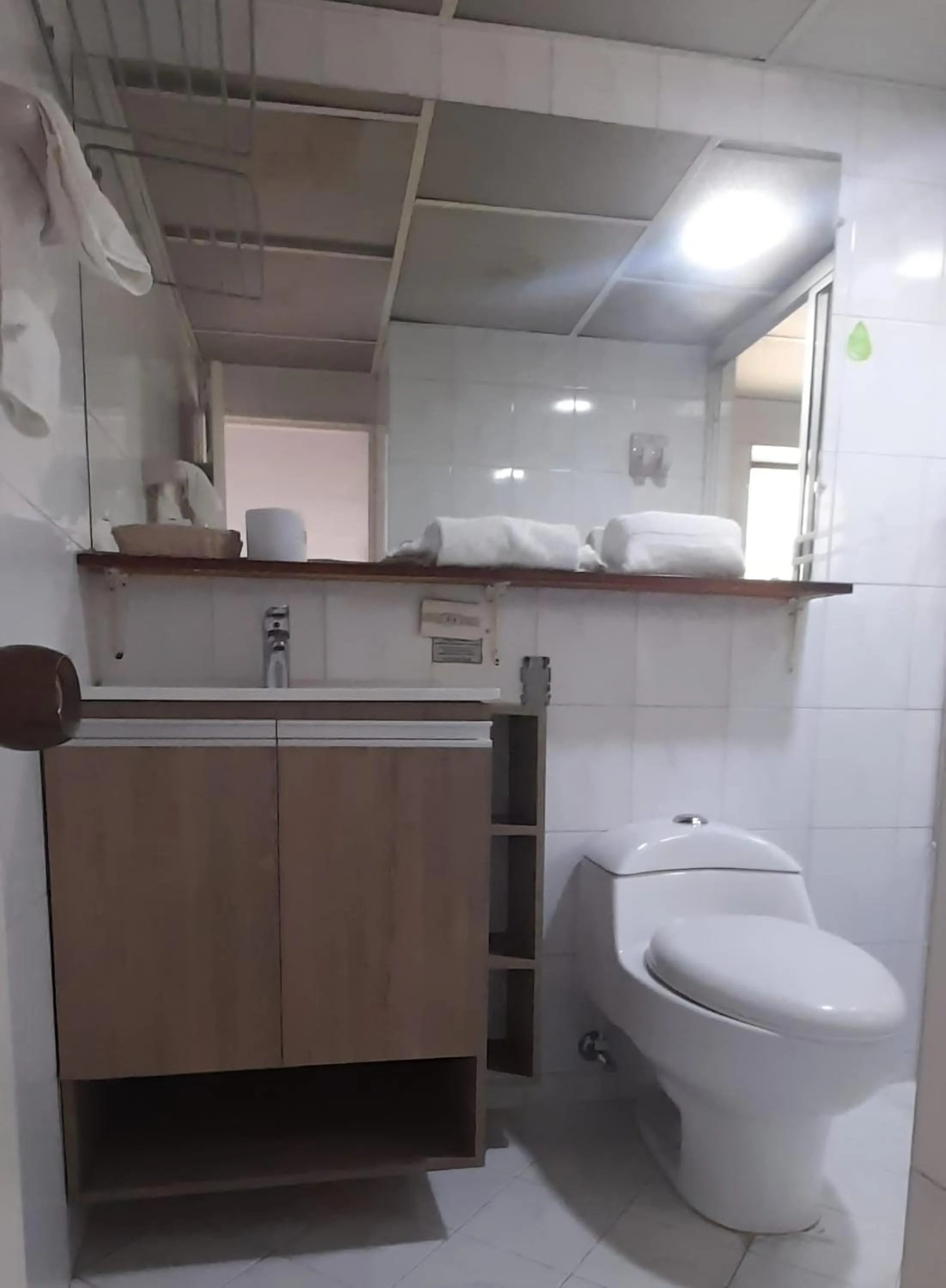 Standard Twin Room in Hotel Laureles 70 Medellín