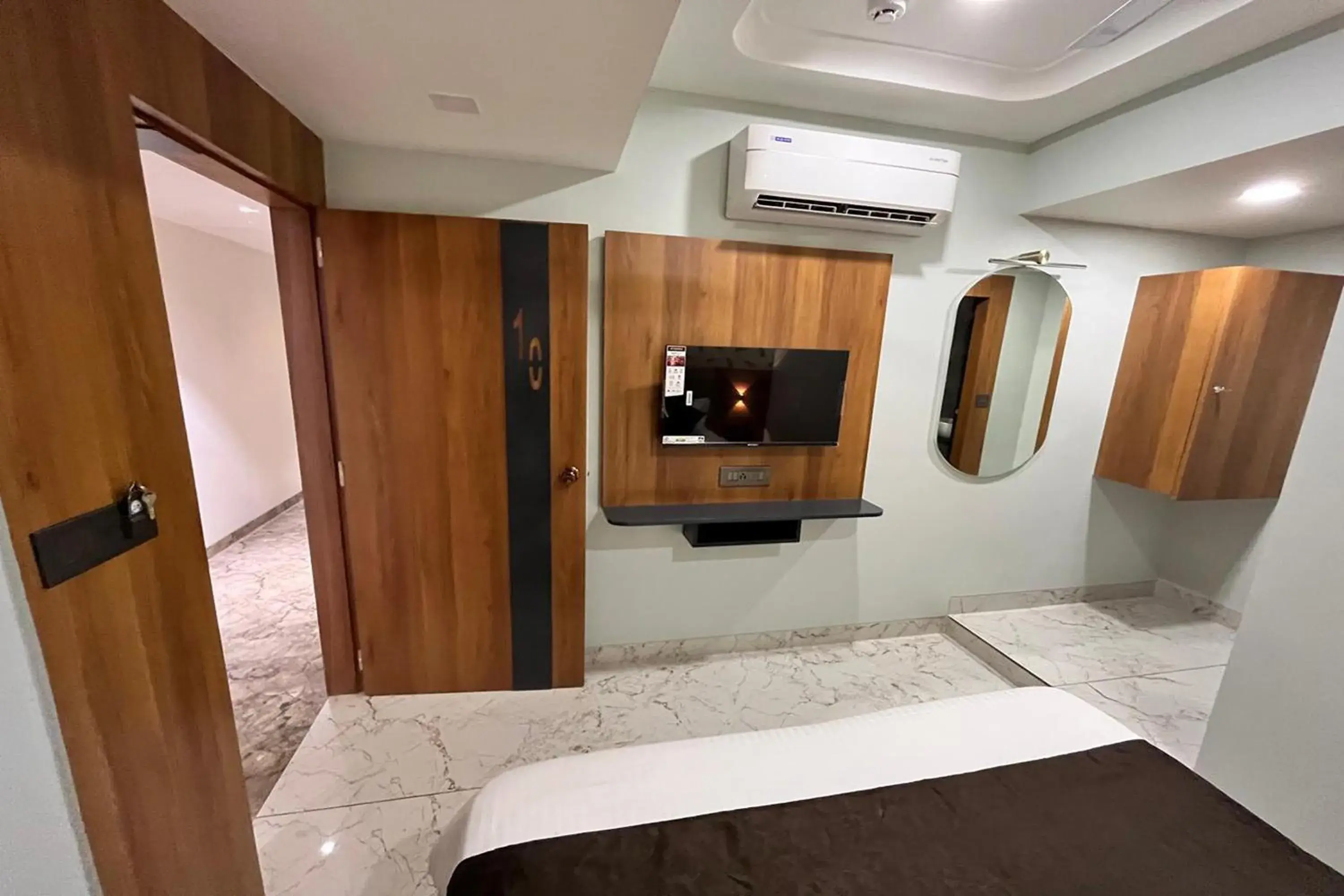 Bed in Hotel Moon Light Isanpur Ahmedabad Bed in Hotel Moon Light Isanpur Ahmedabad