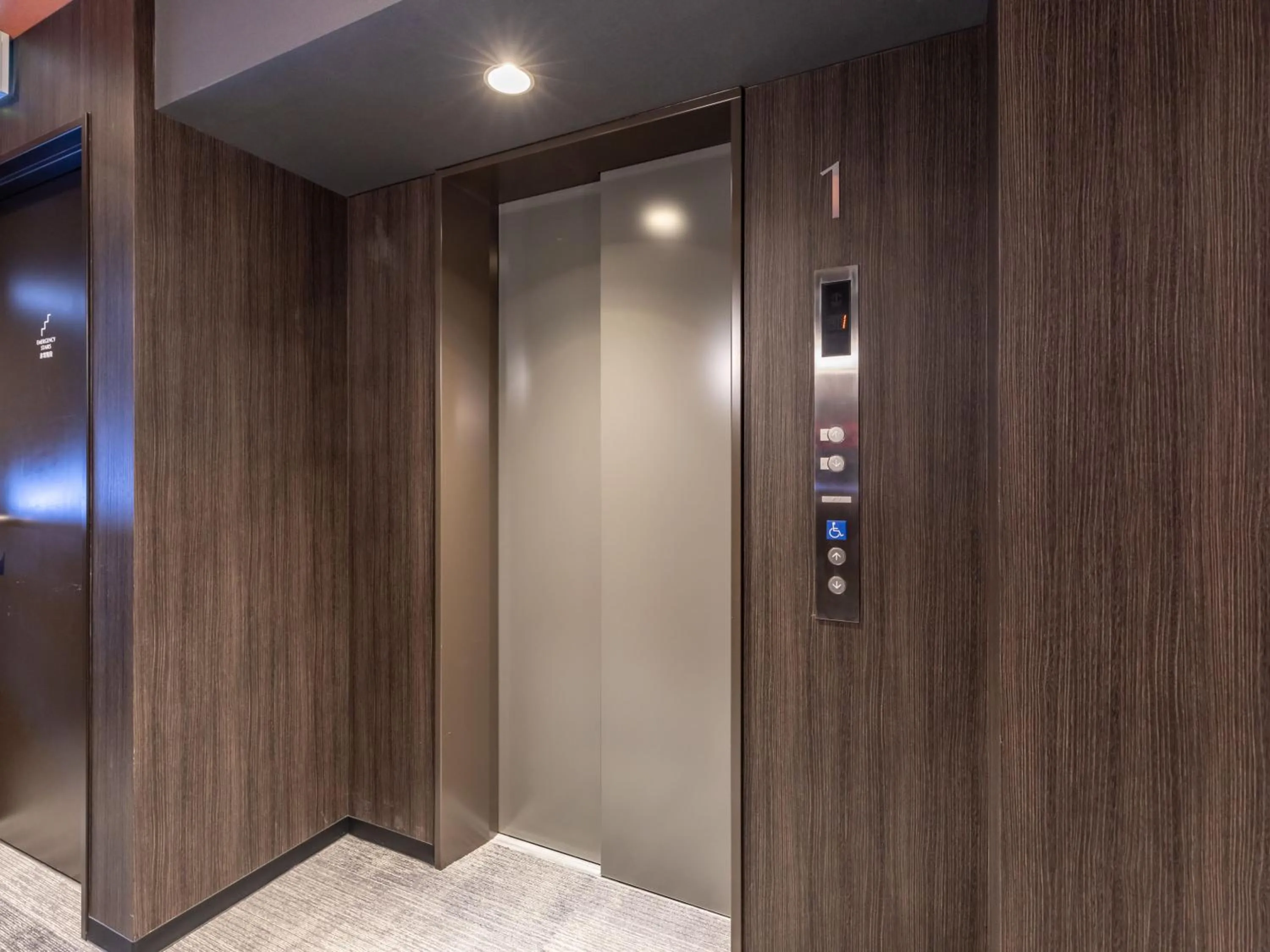 elevator in Tabist GROOVE KYOTO OKOSHIYASU