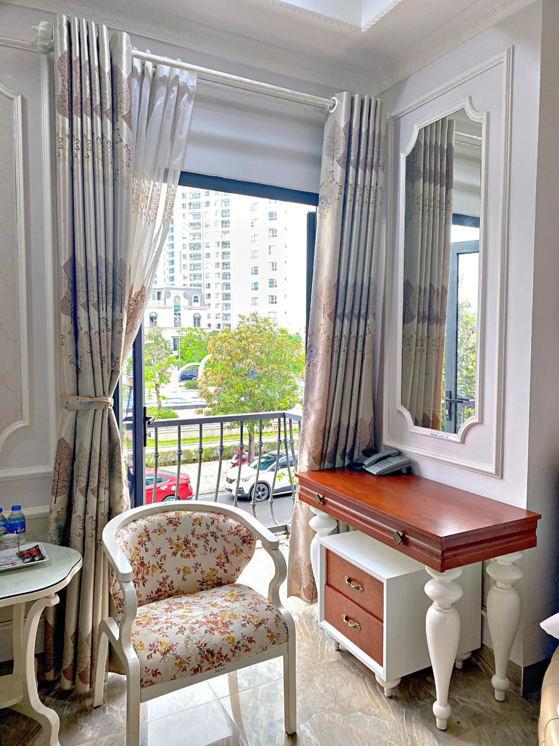 Property building in Blue Diamond Hotel