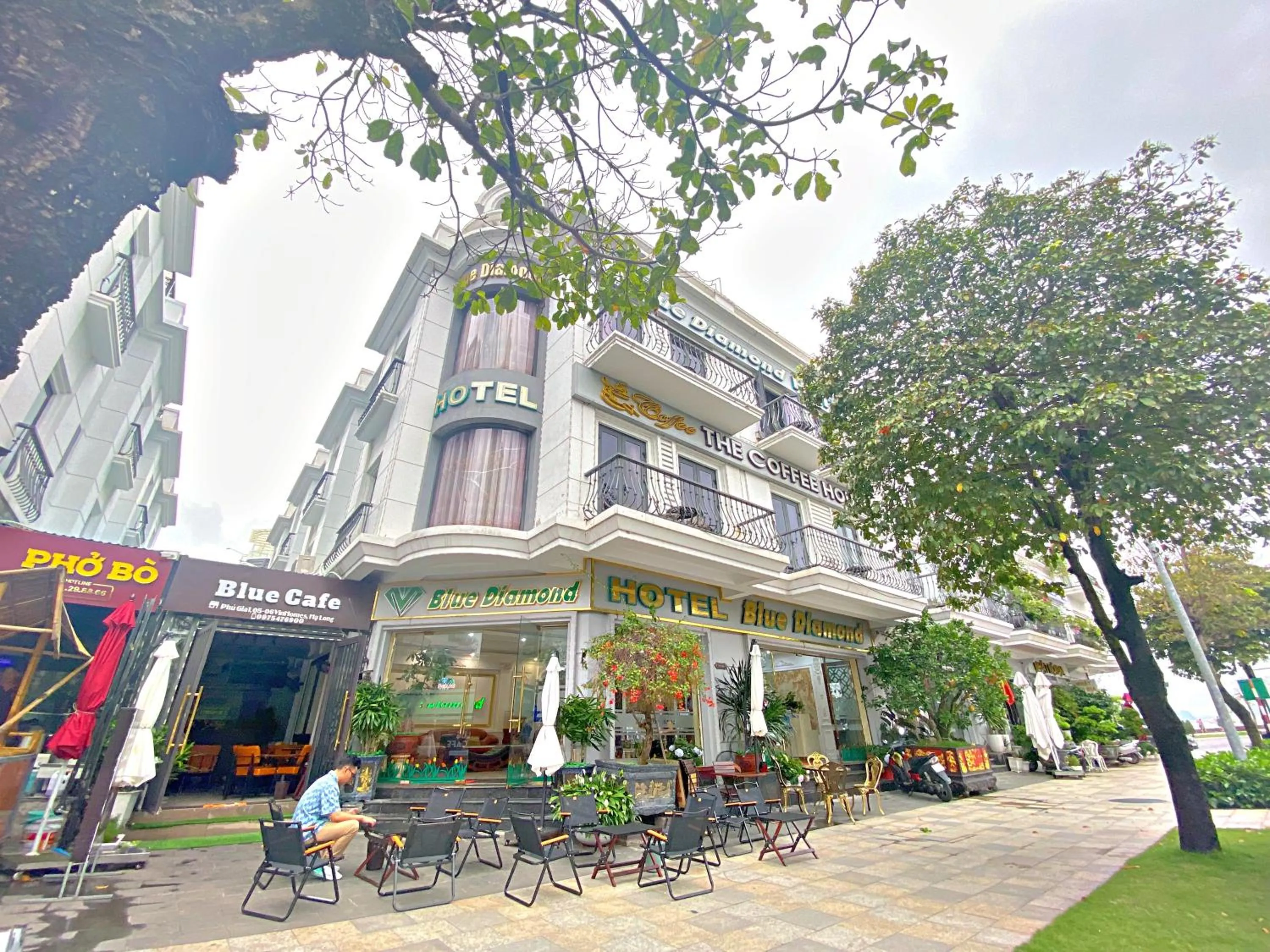 Property building in Blue Diamond Hotel