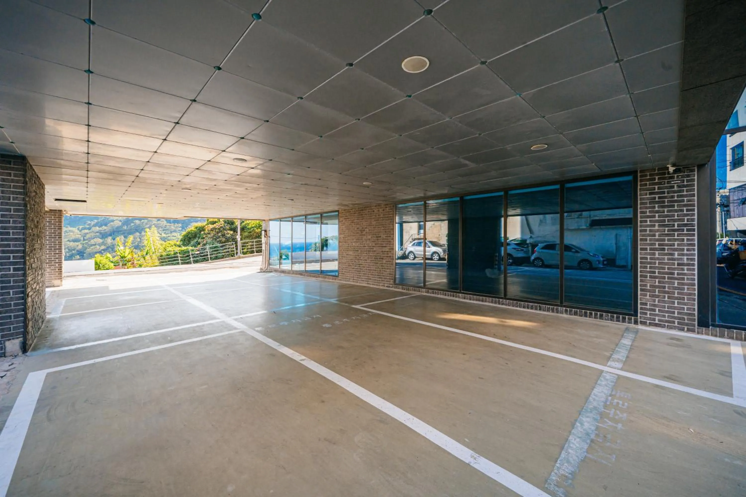 Parking in Hotel Yeon