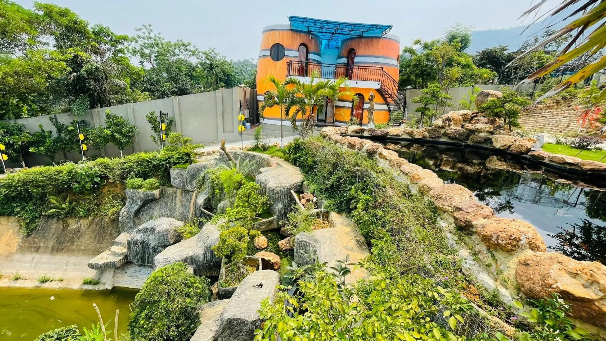 Property building in King Bavi Resort