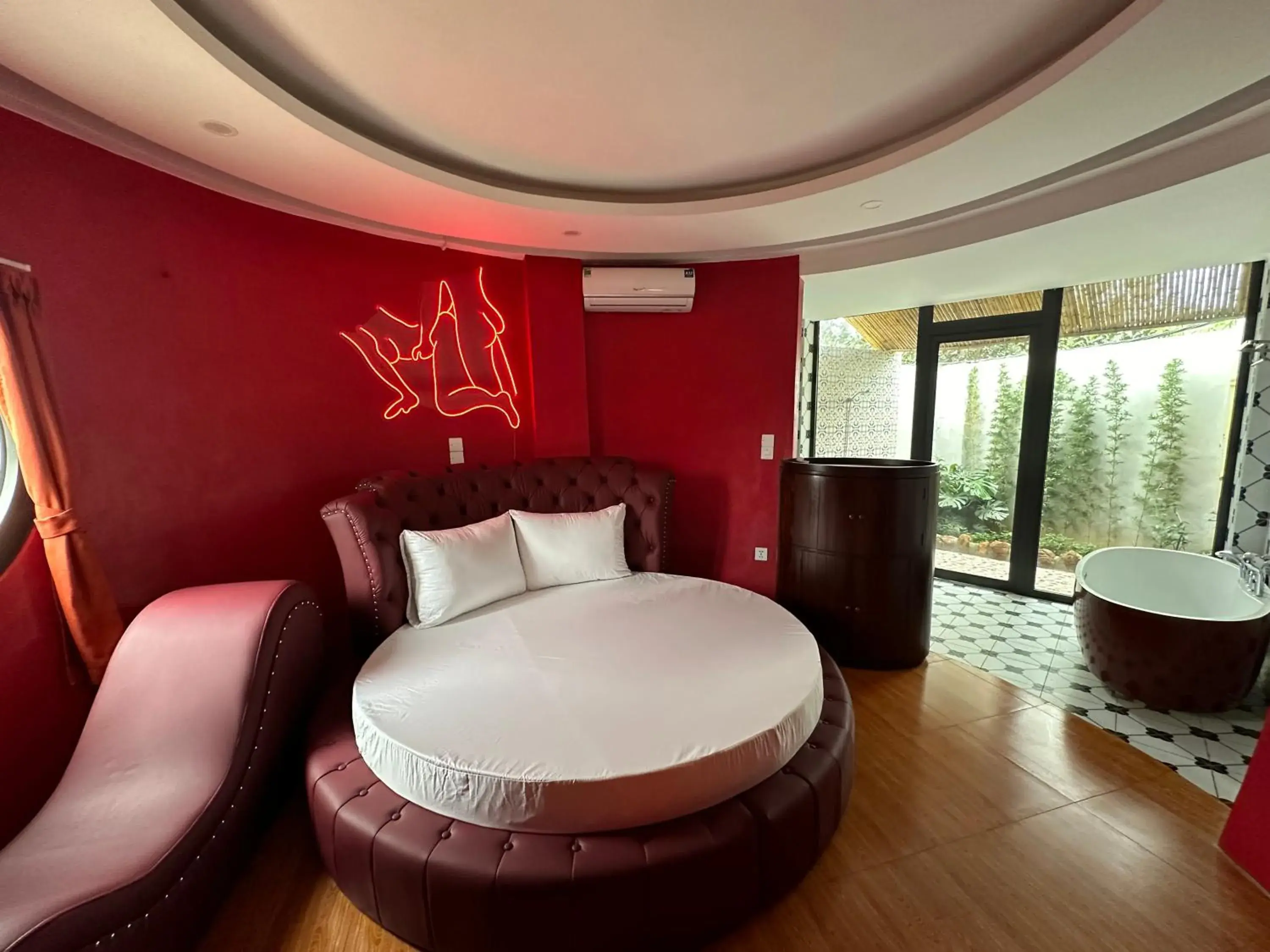 Bedroom, Bed in King Bavi Resort Bedroom, Bed in King Bavi Resort