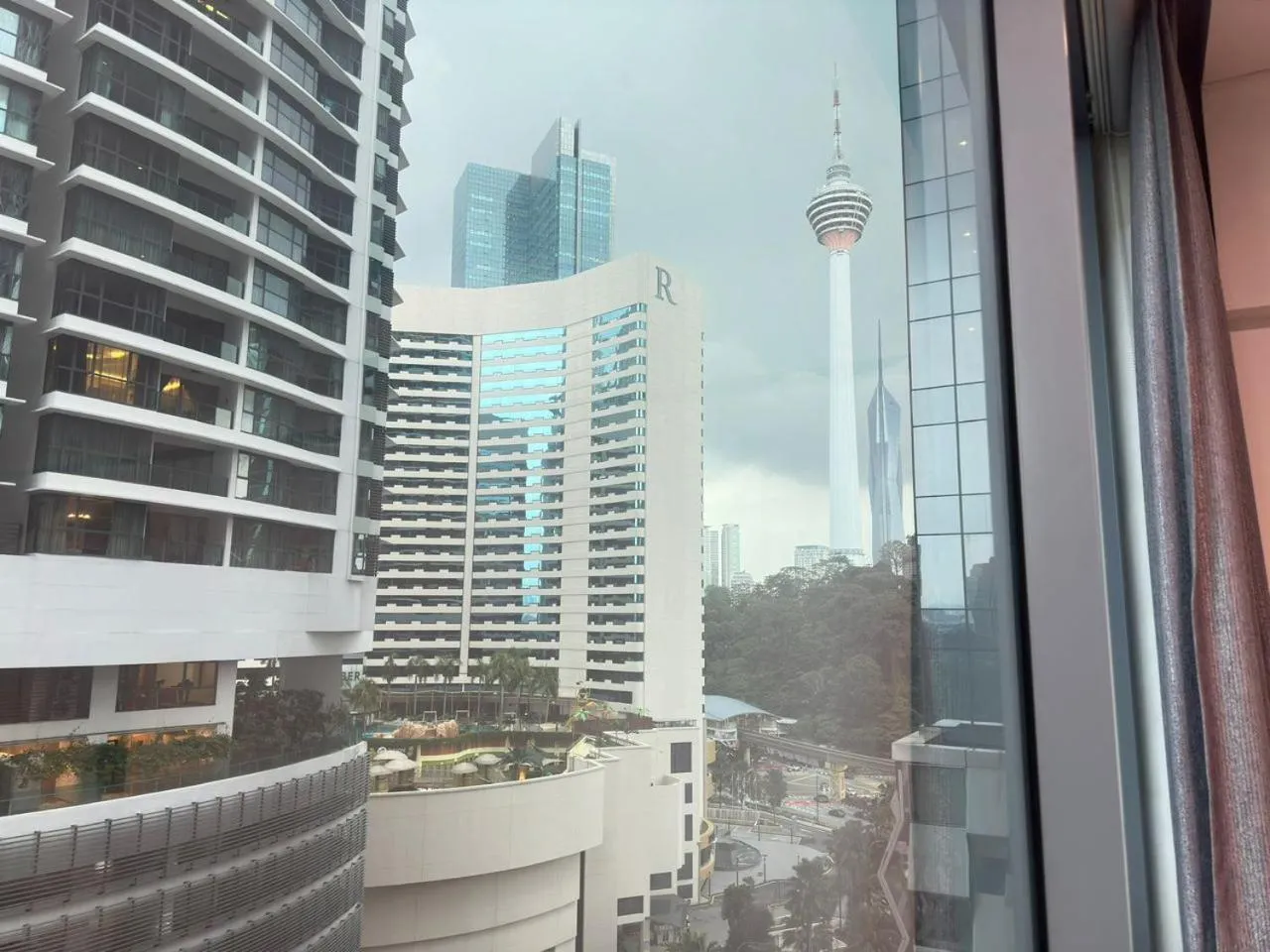 Day in Summer Suites KLCC by Luna KL