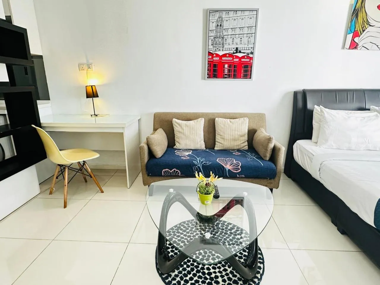 Bed in Summer Suites KLCC by Luna KL