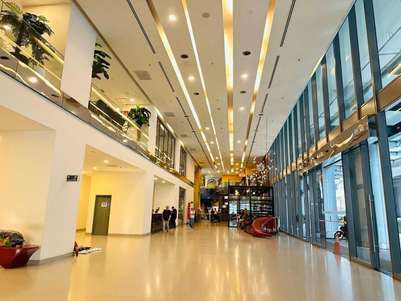 Lobby or reception in Summer Suites KLCC by Luna KL
