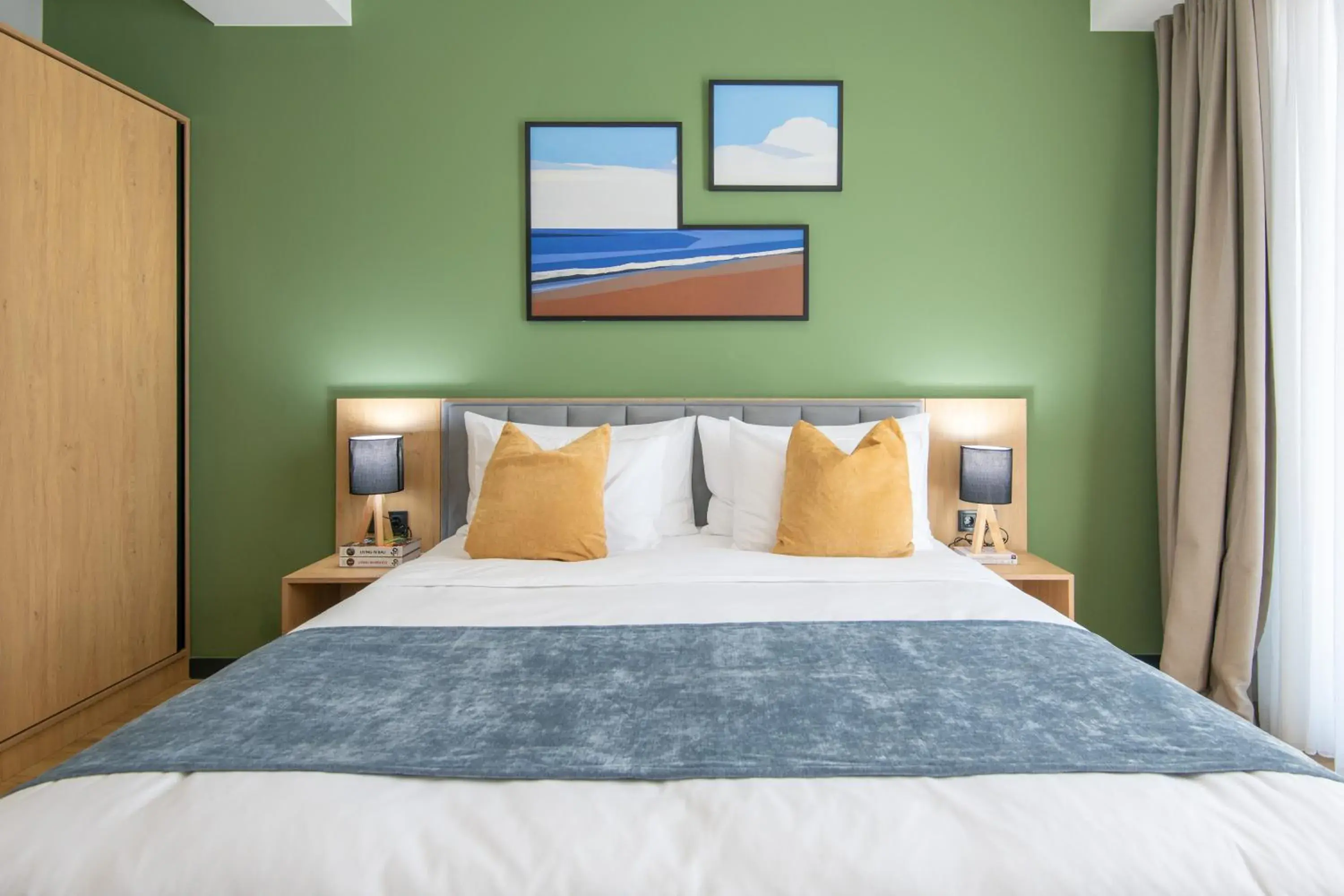 Deluxe One-Bedroom Balcony Suite with Kitchen in Qstay Gratus Tbilisi Deluxe One-Bedroom Balcony Suite with Kitchen in Qstay Gratus Tbilisi