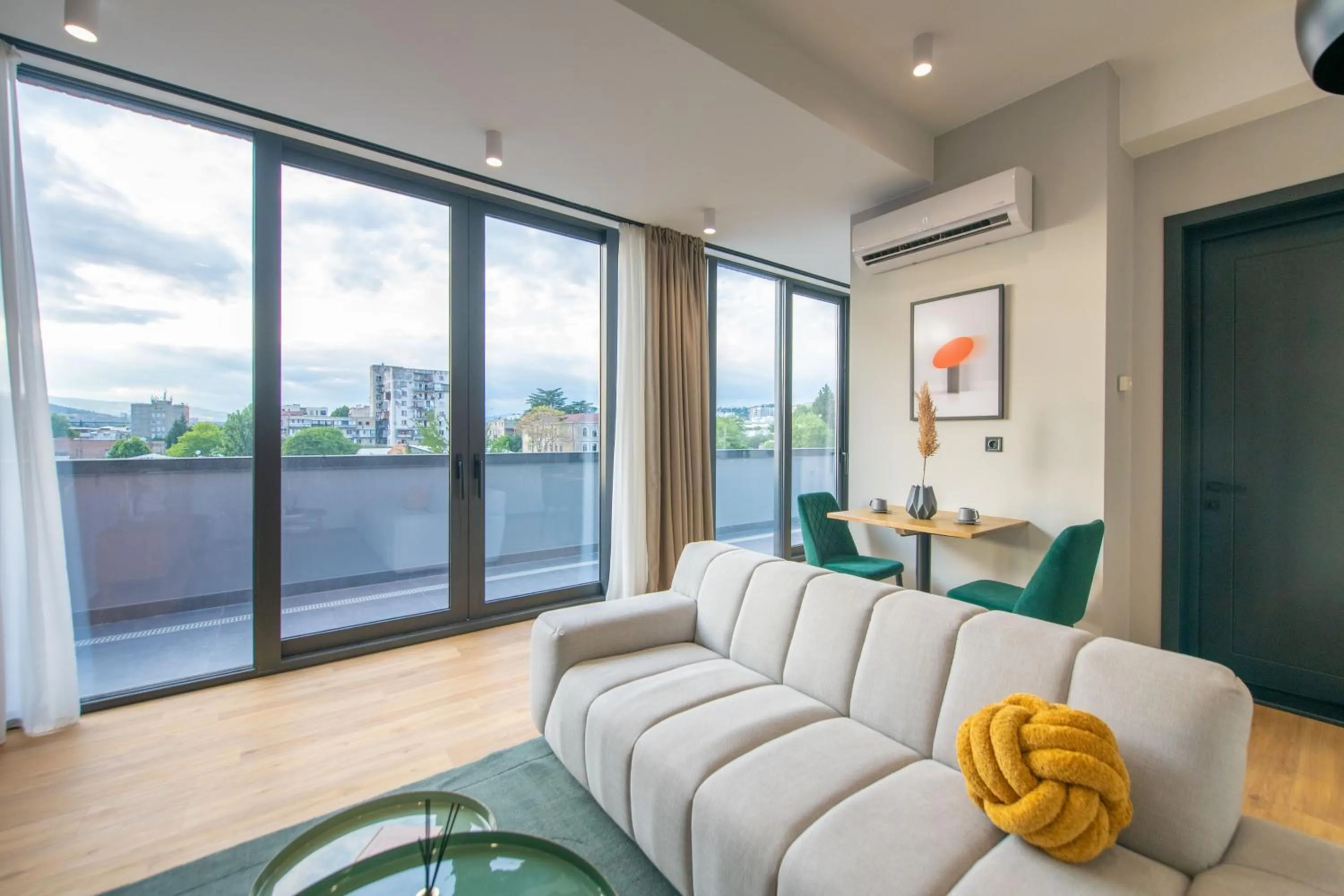 Living room in Qstay Gratus Tbilisi