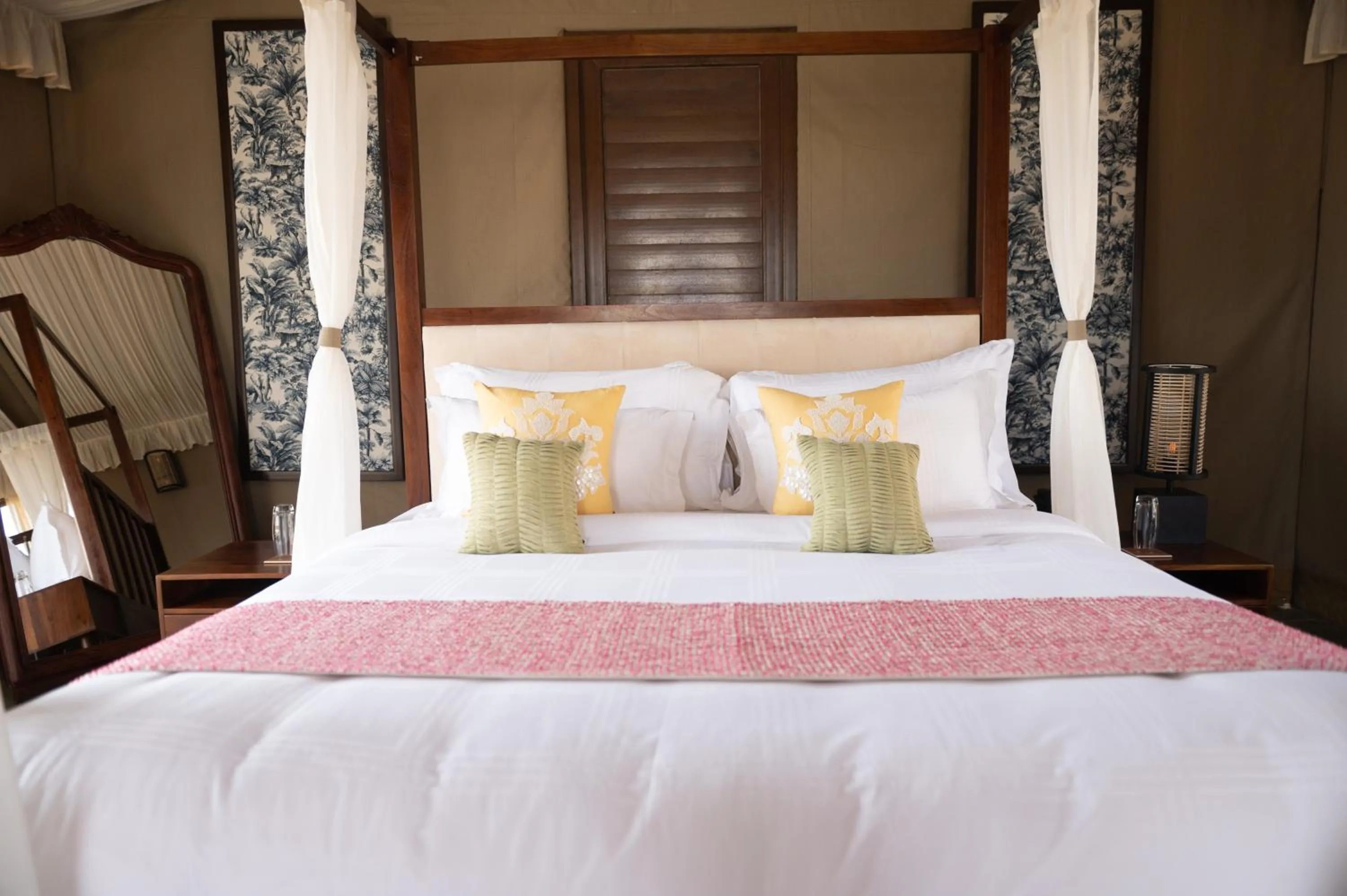 Bedroom, Bed in Sangam Farms