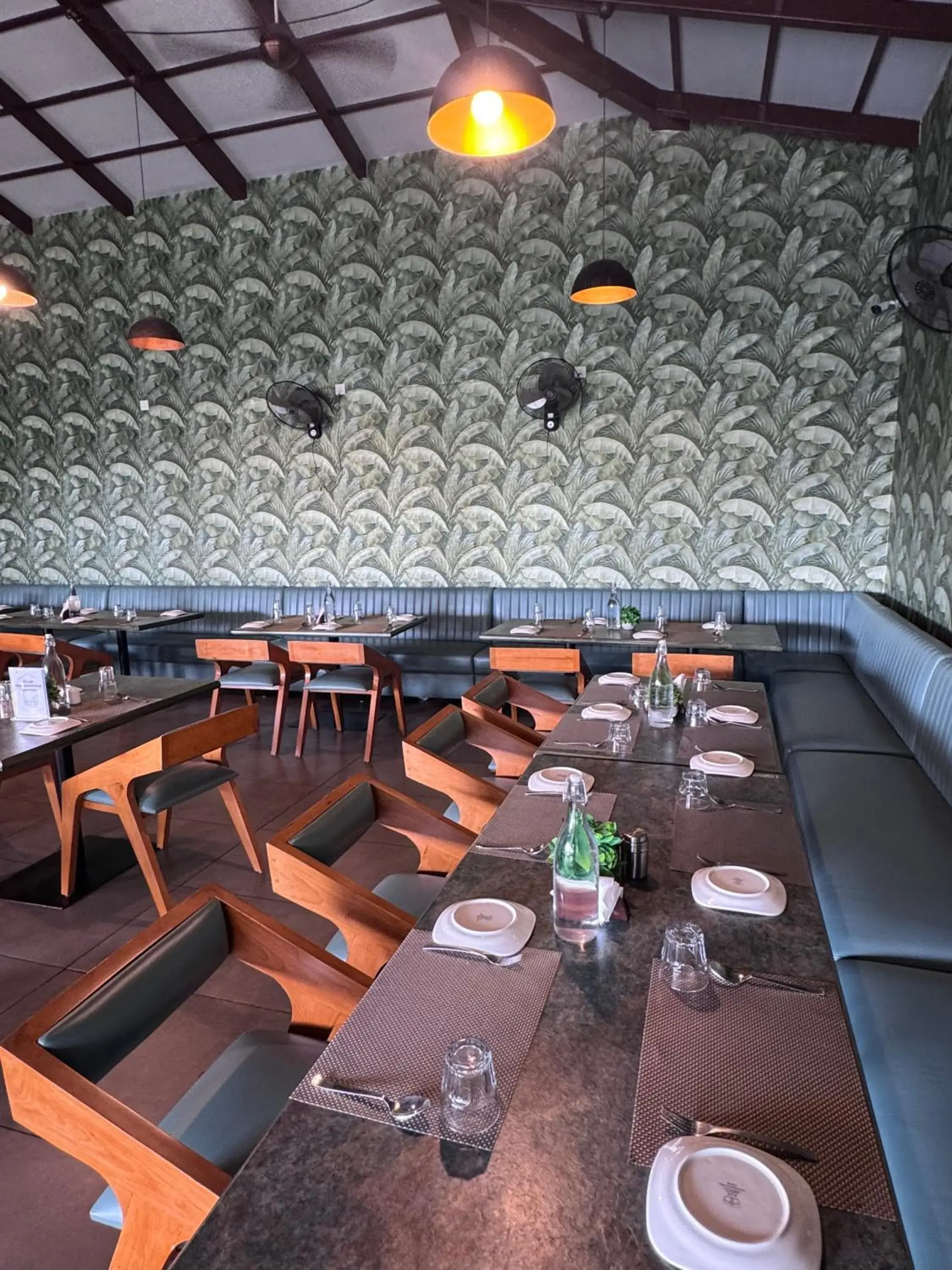 Restaurant/places to eat in Veerdency Luxury resort Restaurant/places to eat in Veerdency Luxury resort