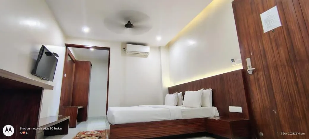 Bed in Veerdency Luxury resort