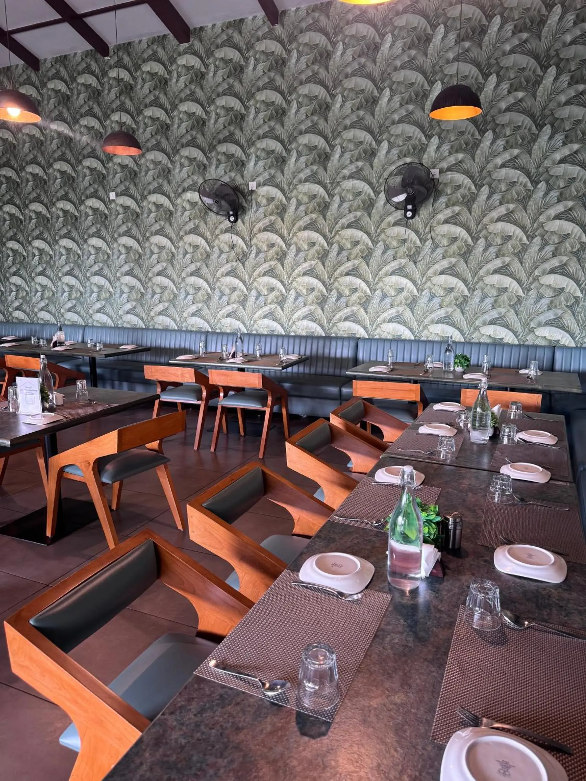 Restaurant/places to eat in Veerdency Luxury resort Restaurant/places to eat in Veerdency Luxury resort