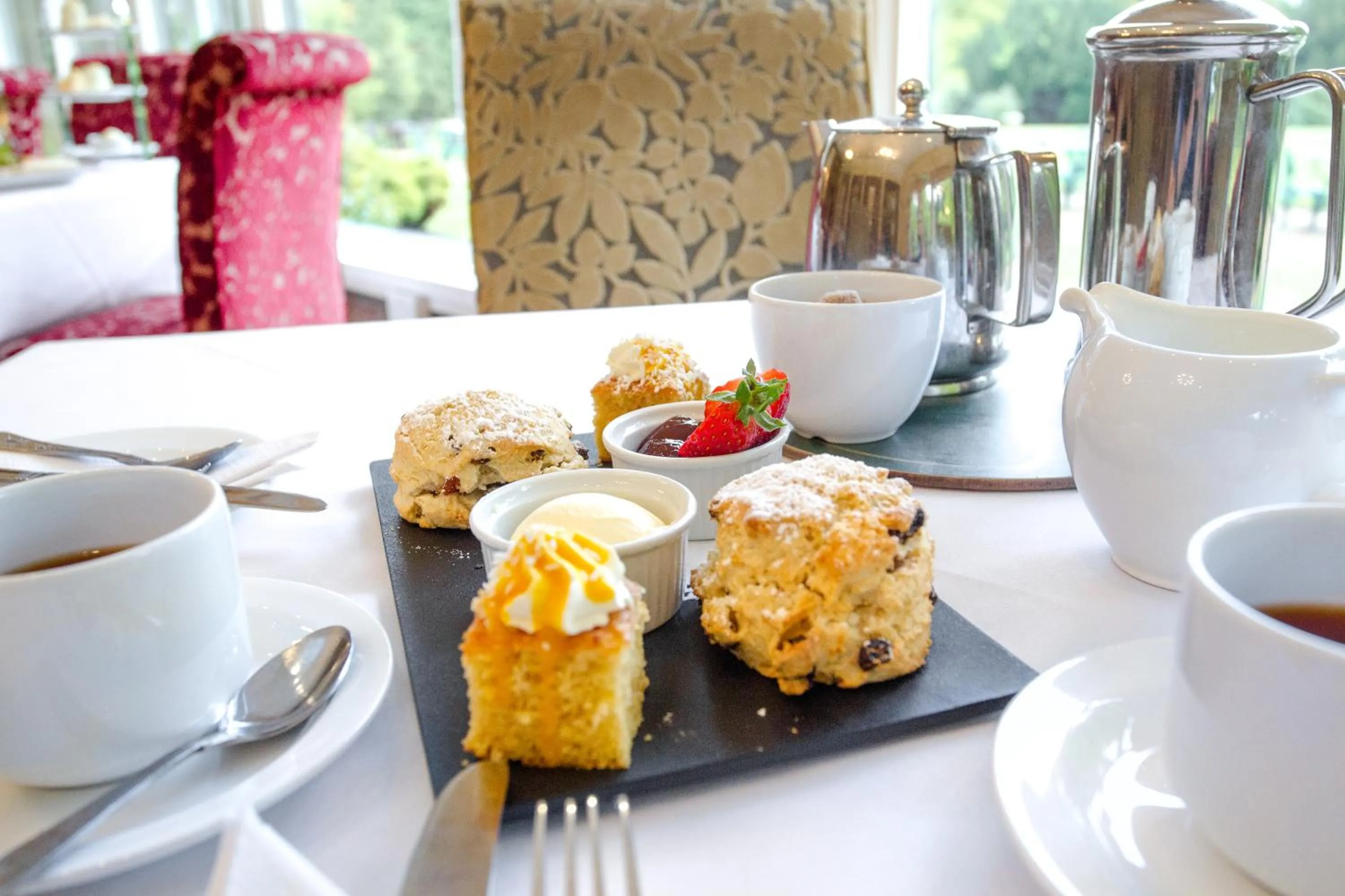 Restaurant/places to eat in Grinkle Park Hotel