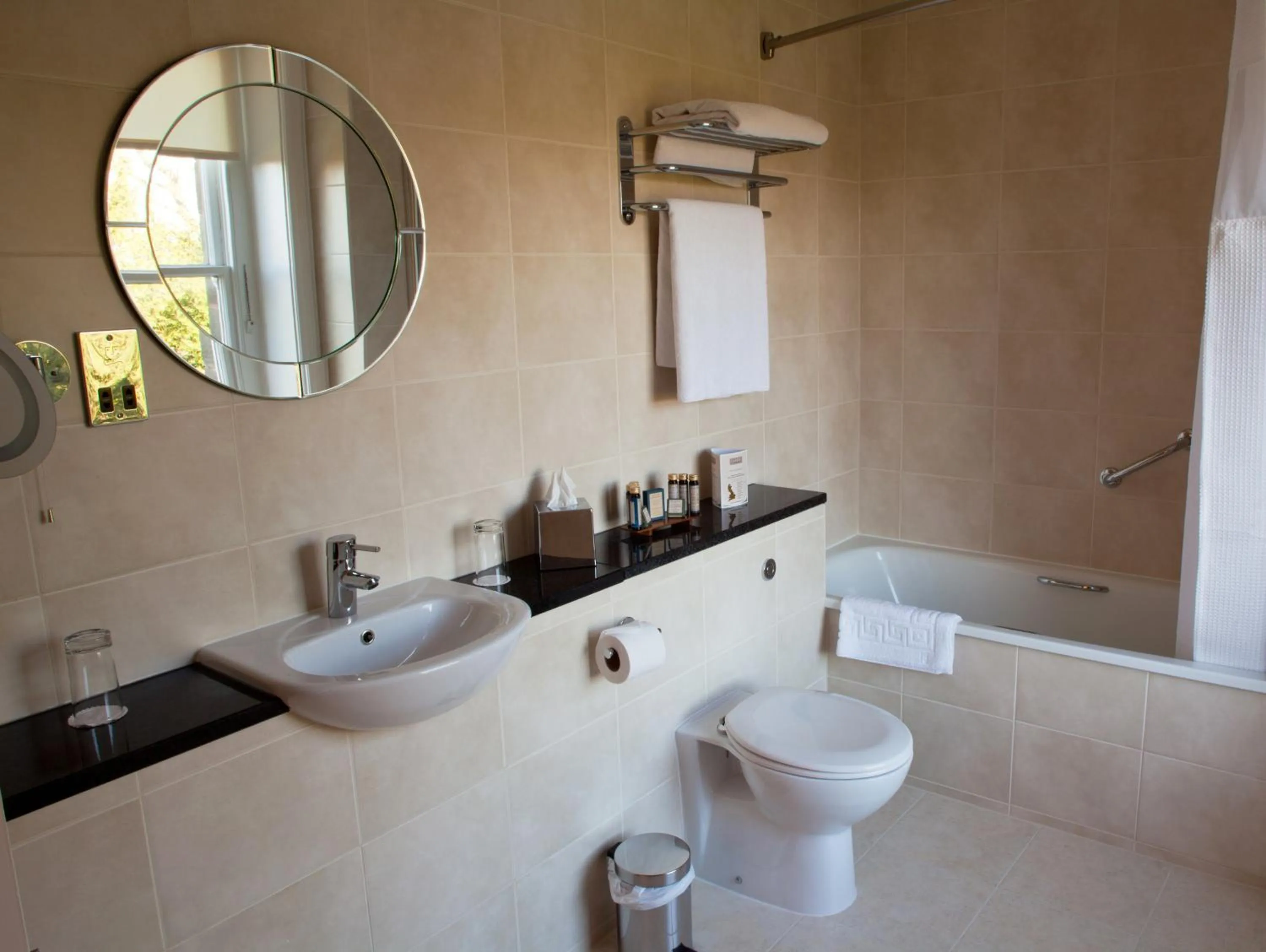 Bathroom in Grinkle Park Hotel