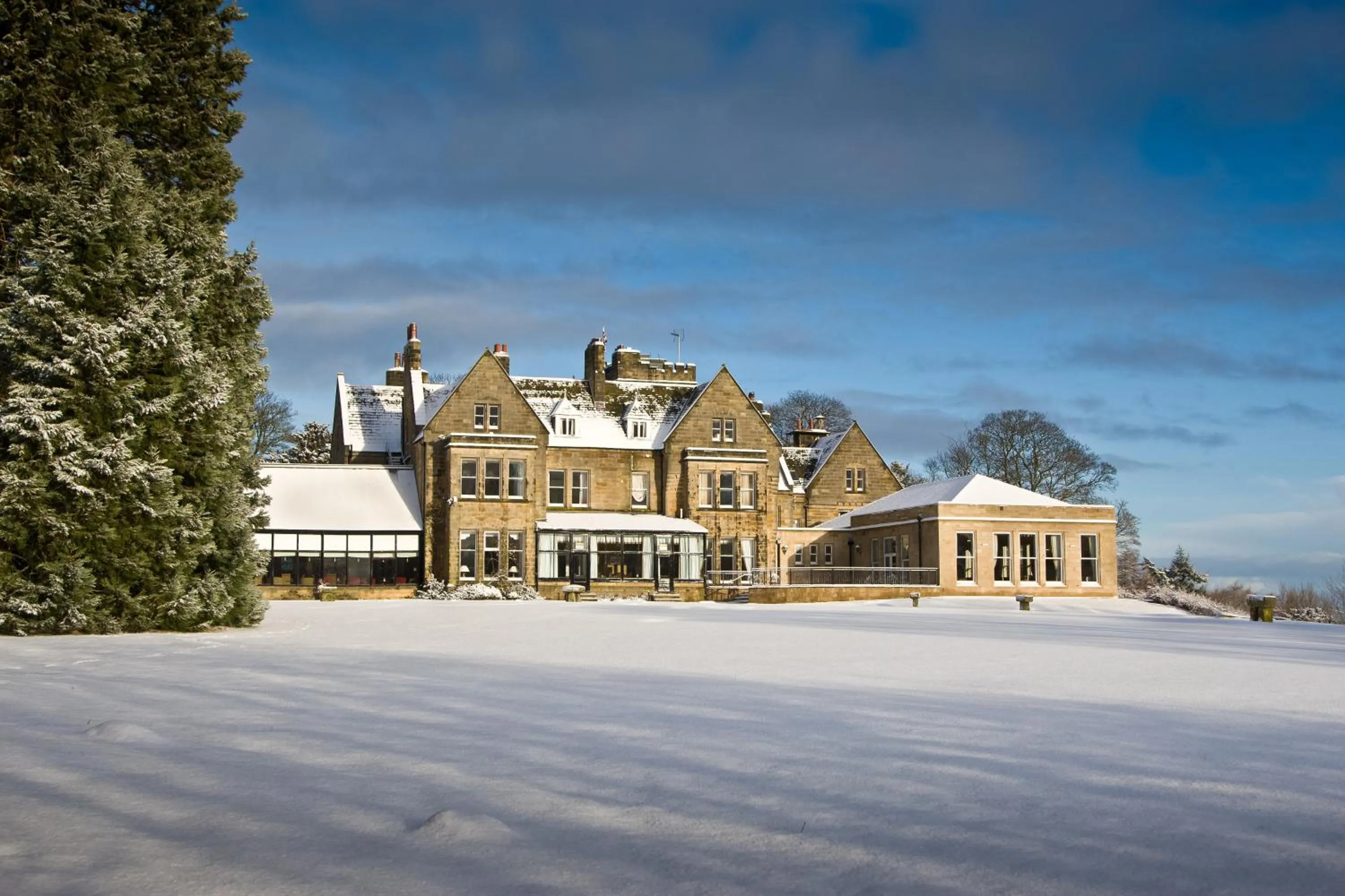 Property building in Grinkle Park Hotel