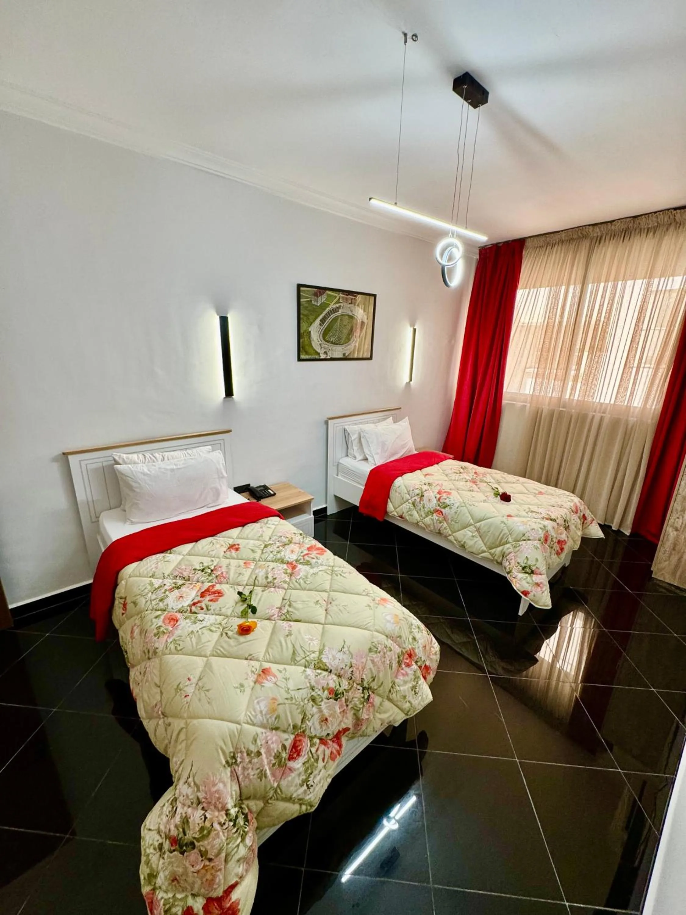 Bed in The Hotel Syracuse