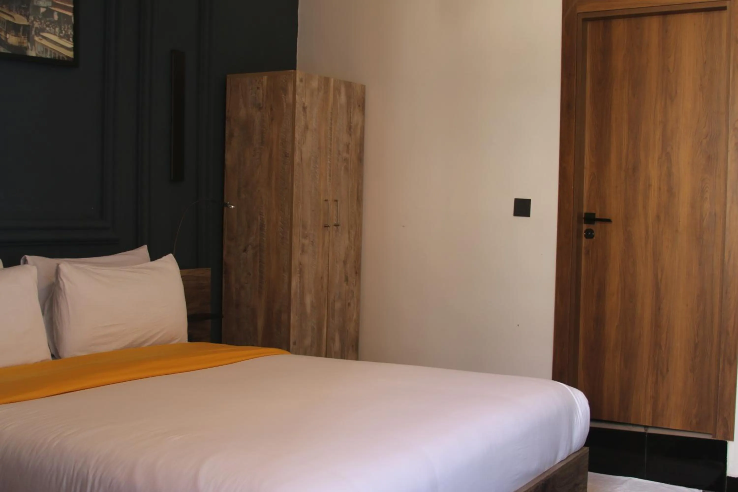 Bed in The Hotel Syracuse