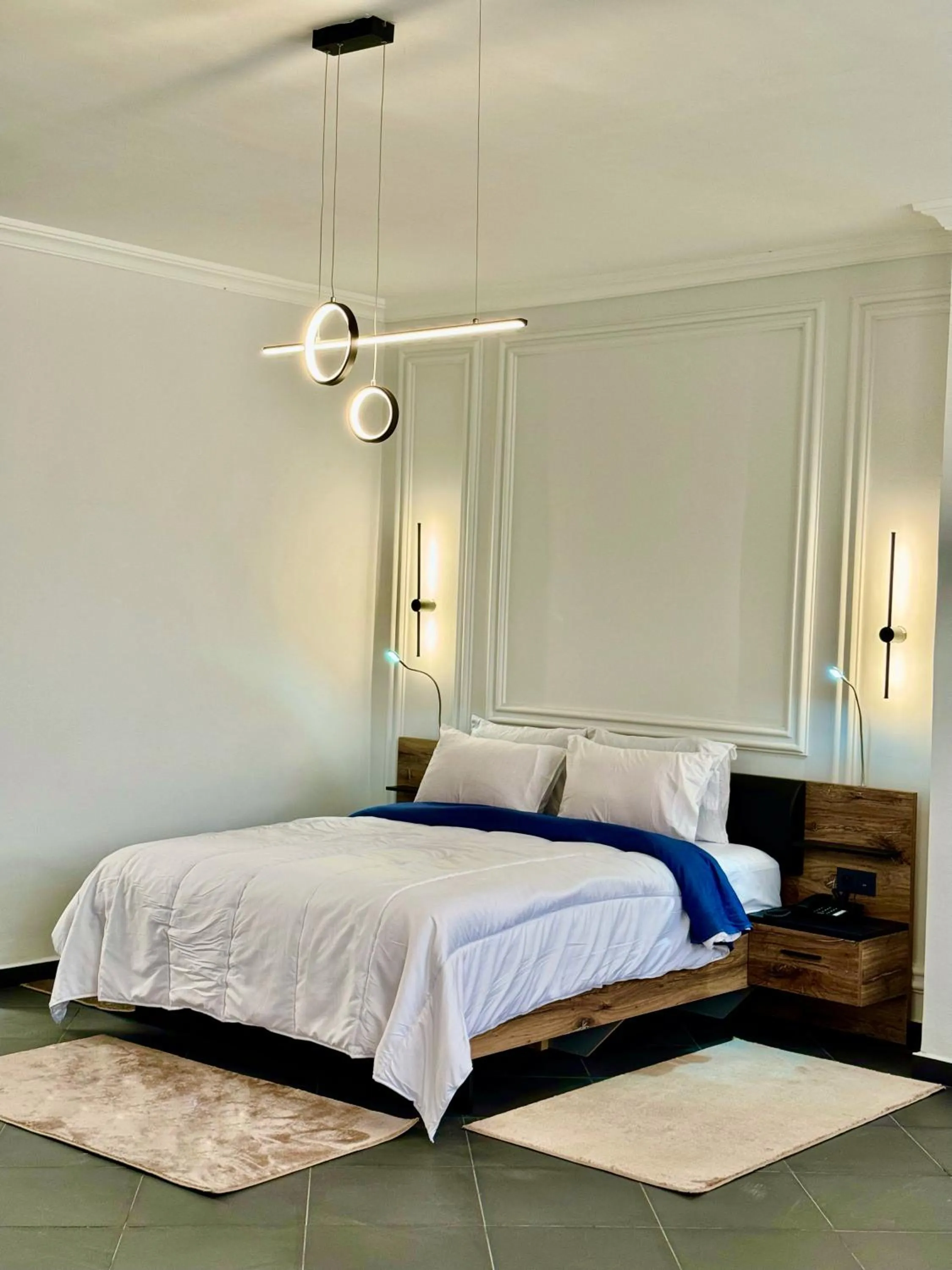 Bed in The Hotel Syracuse