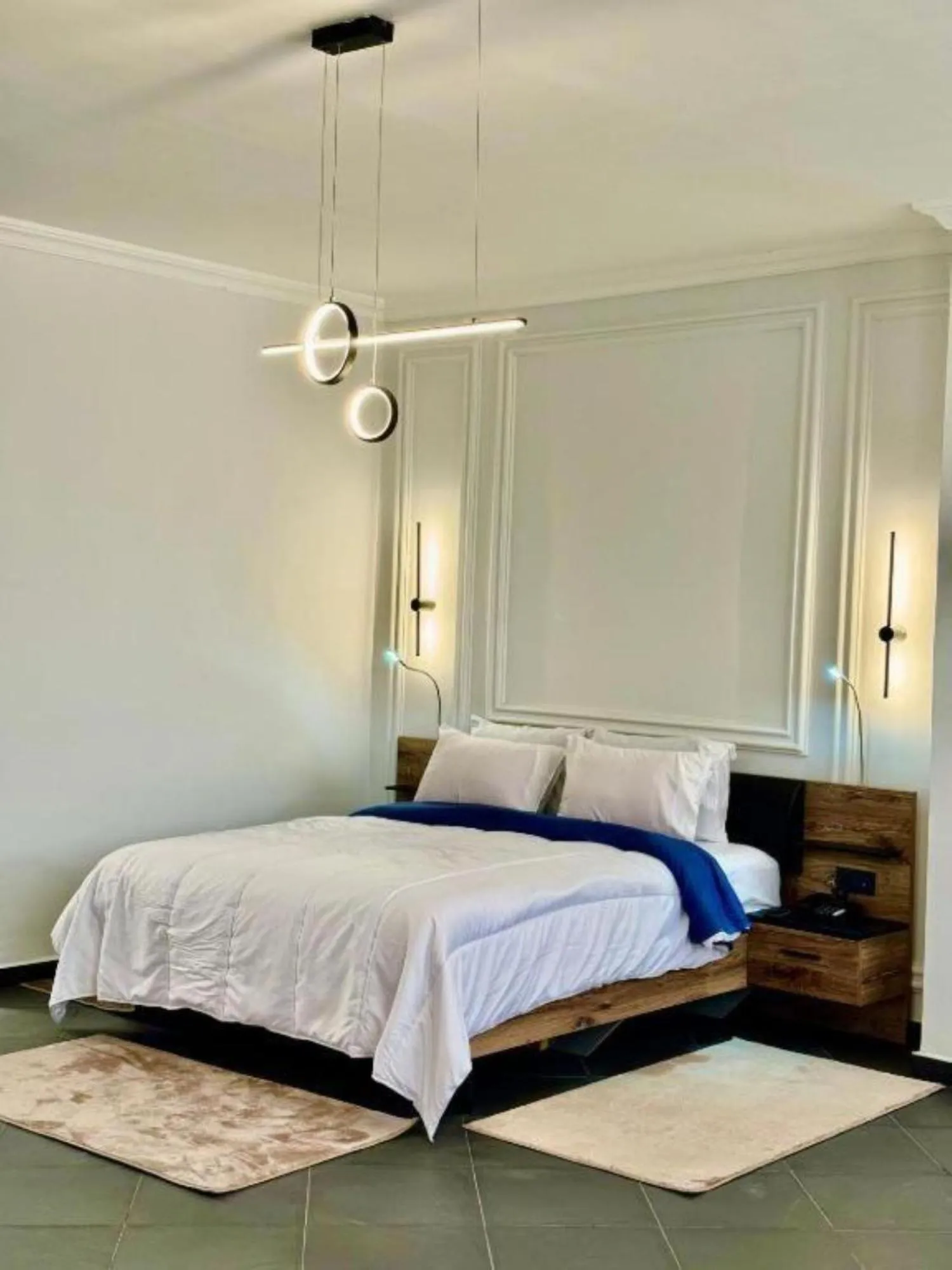 Bed in The Hotel Syracuse