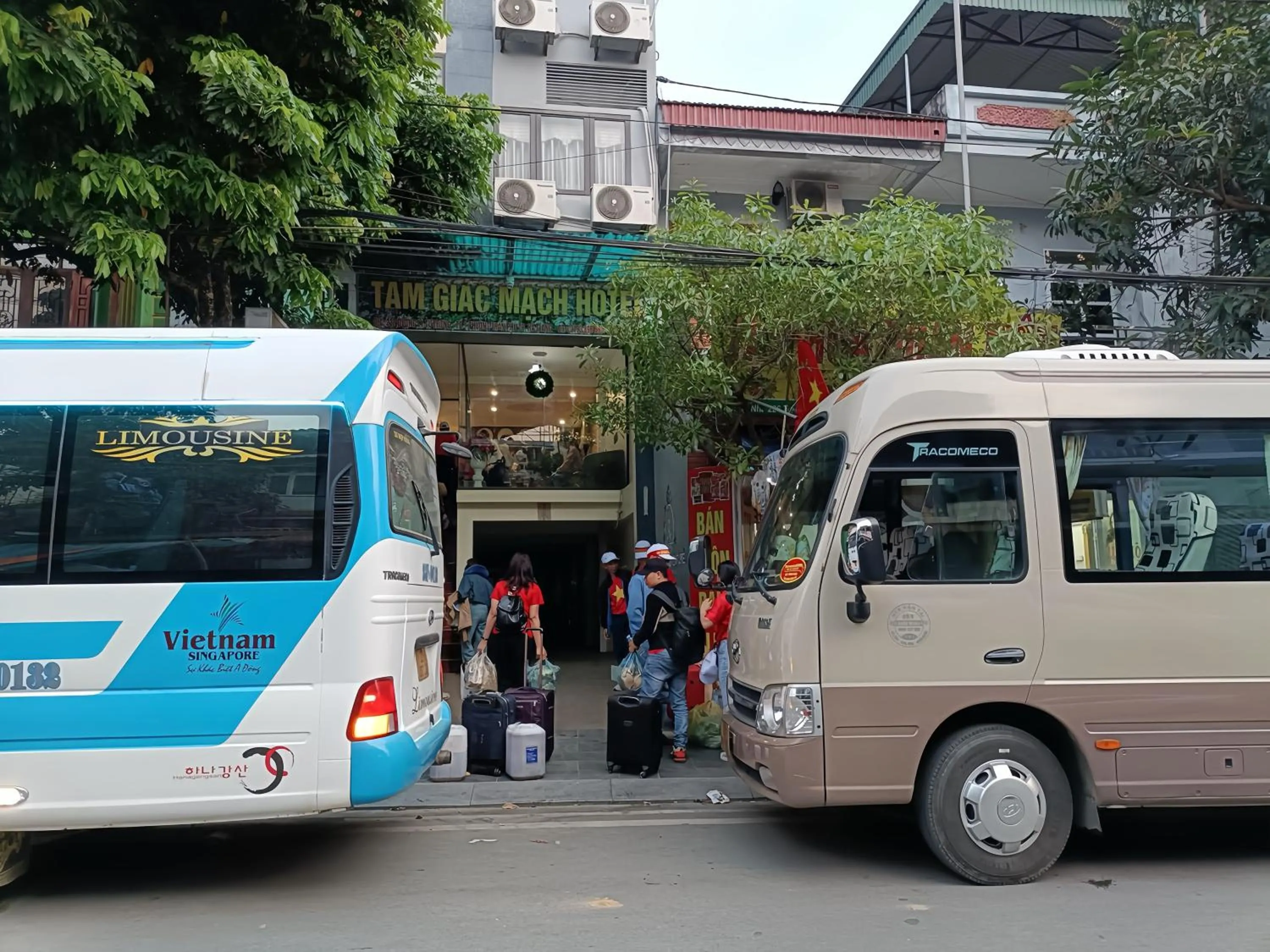Day in Tam Giác Mạch Hotel