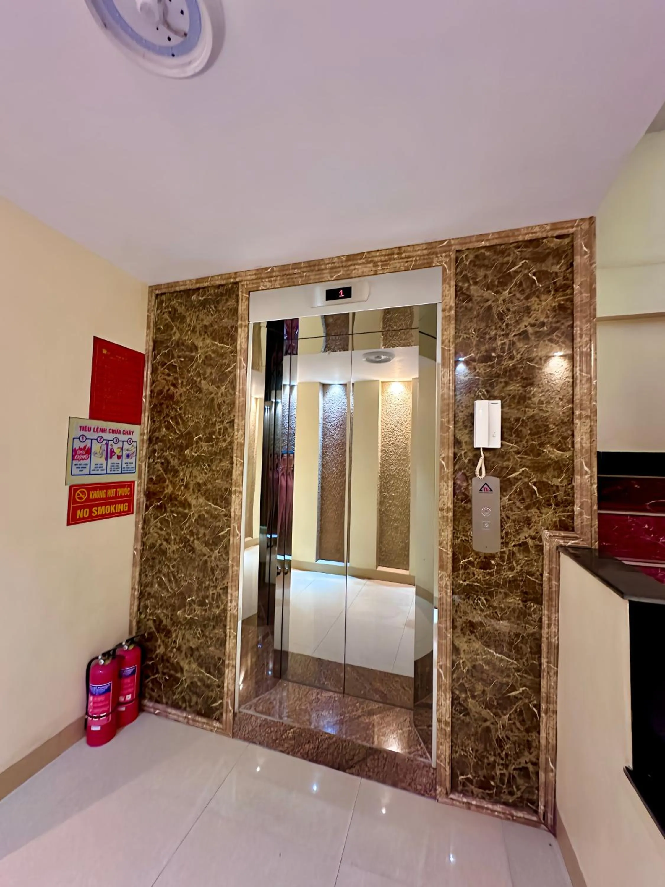 Bathroom in Tam Giác Mạch Hotel