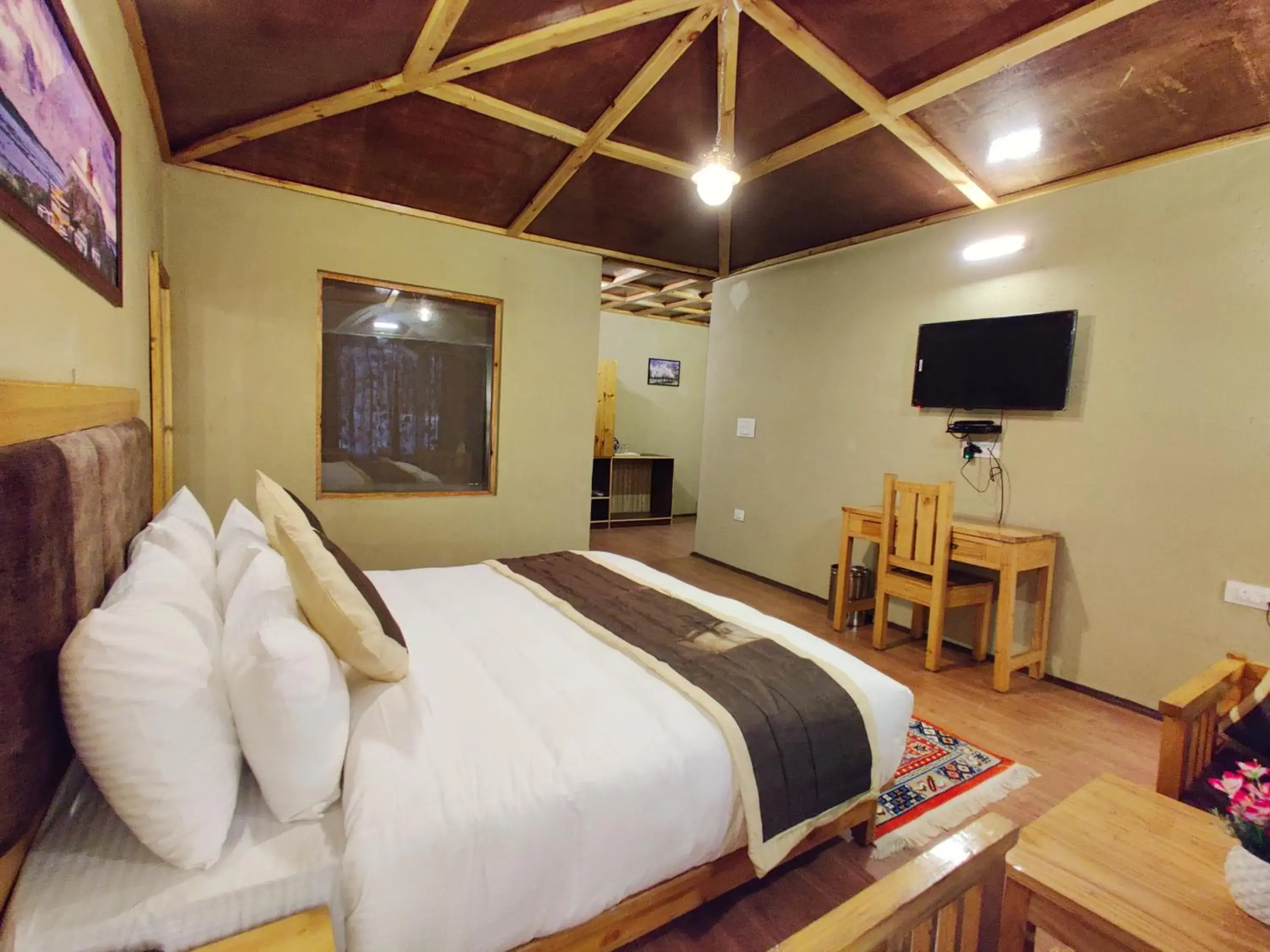 Standard Double Room in White Sands Resort Standard Double Room in White Sands Resort