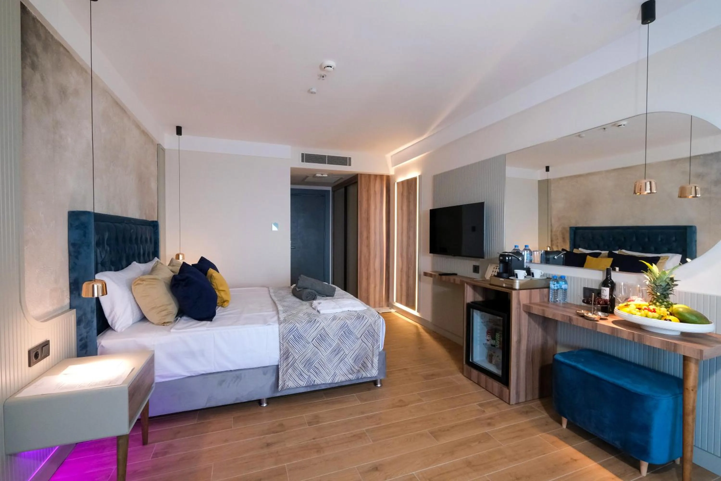 Photo of the whole room, Bed in Ada Port Hotel Adults Only